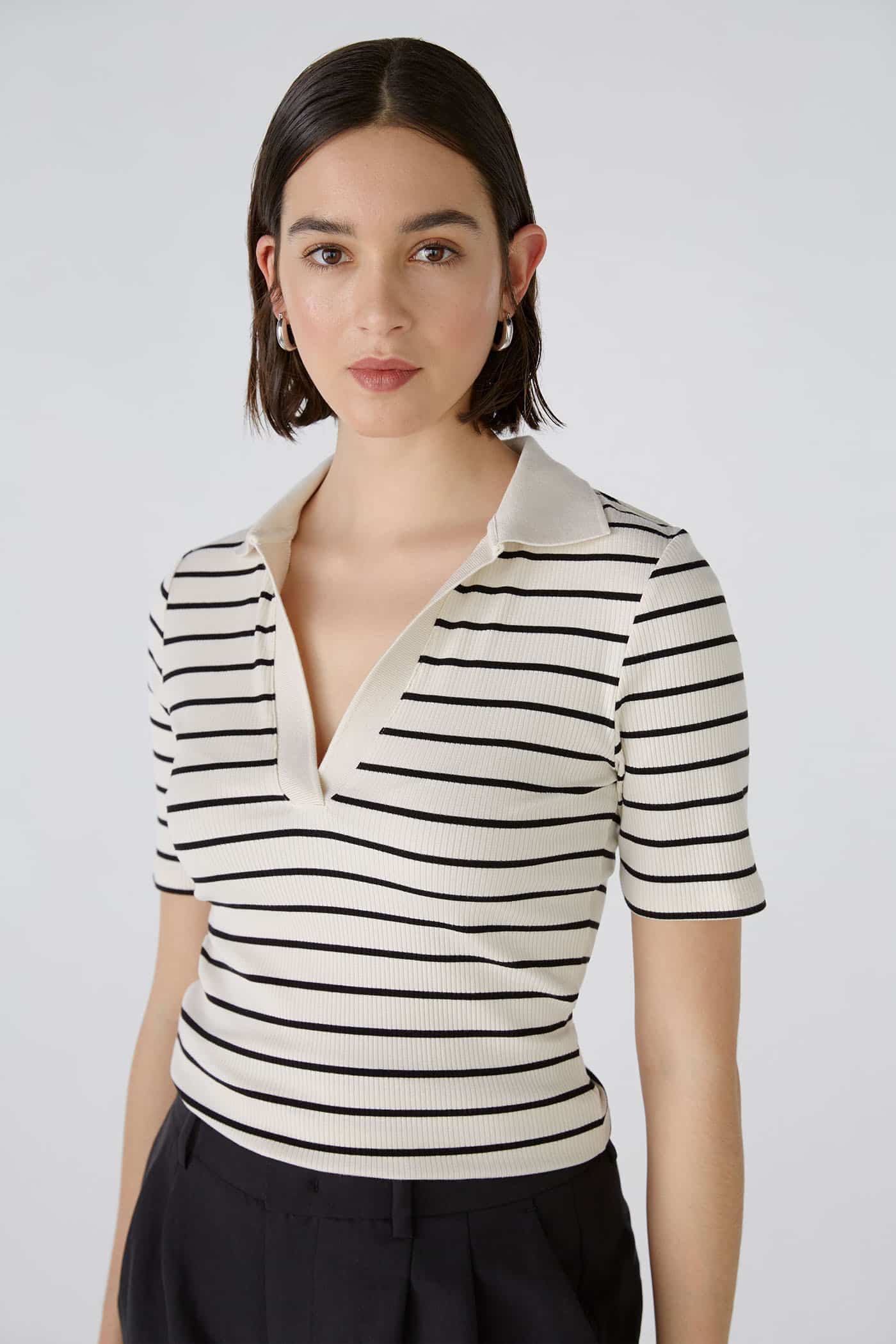 Oui_Polo_Offwhite-Black_1