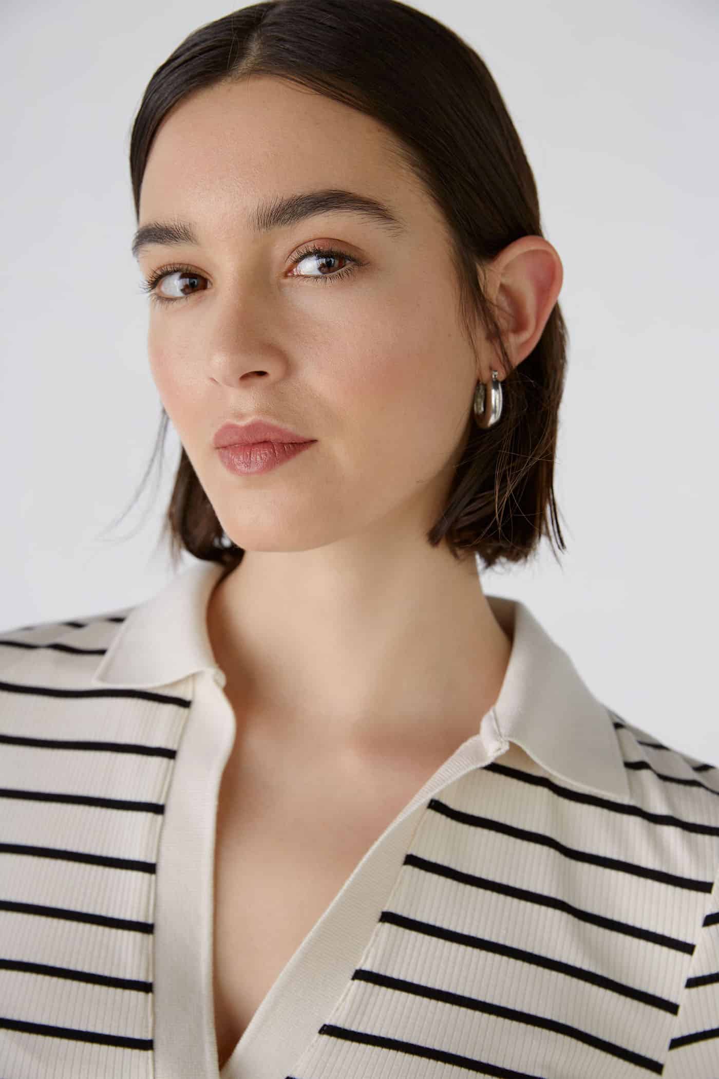 Oui_Polo_Offwhite-Black_2