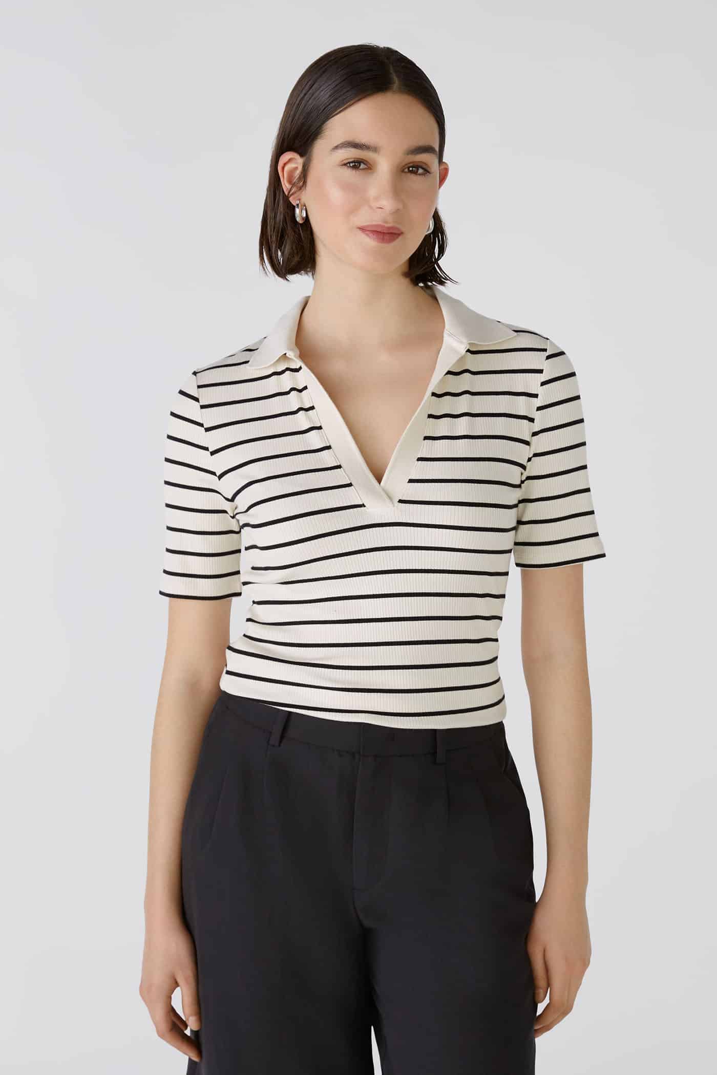 Oui_Polo_Offwhite-Black_3