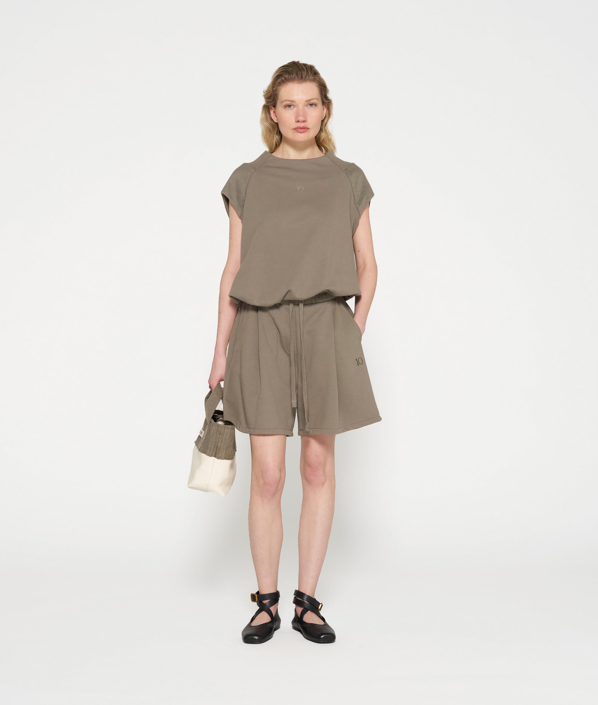 10Days_Sleeveless-Balloon-Sw_01
