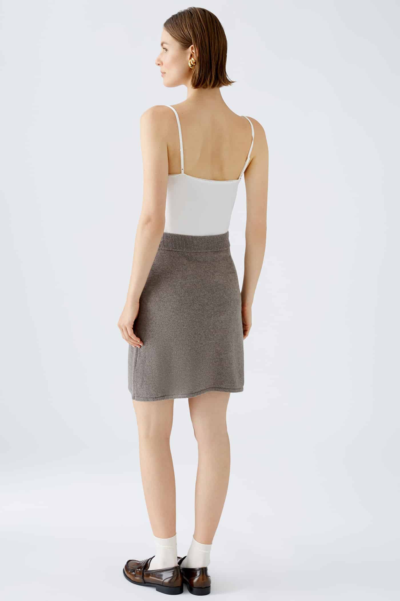 Oui_Knitted-Skirt-taupe_3