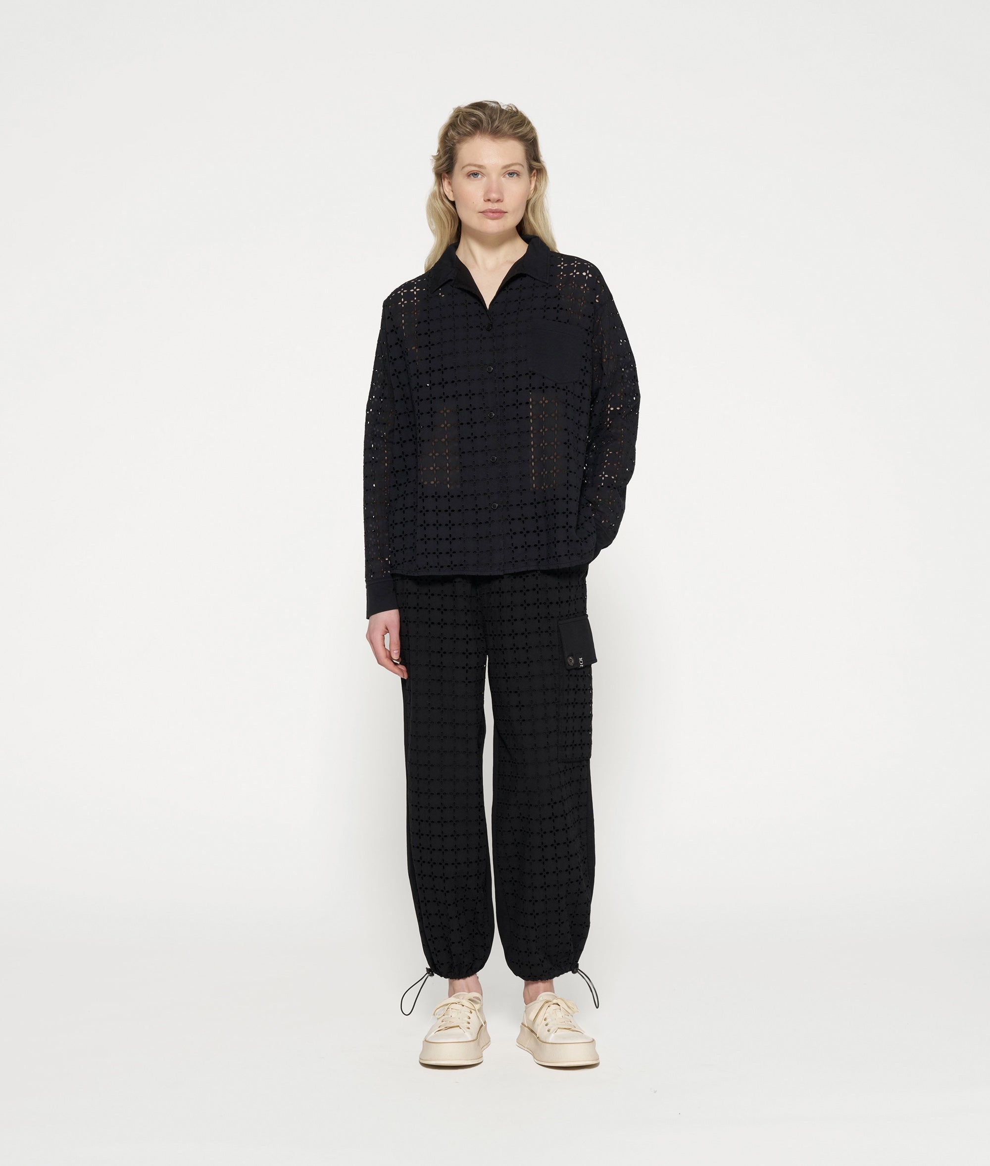 10DAYS_SHIRT-BROIDERY-ANGLAISE_3