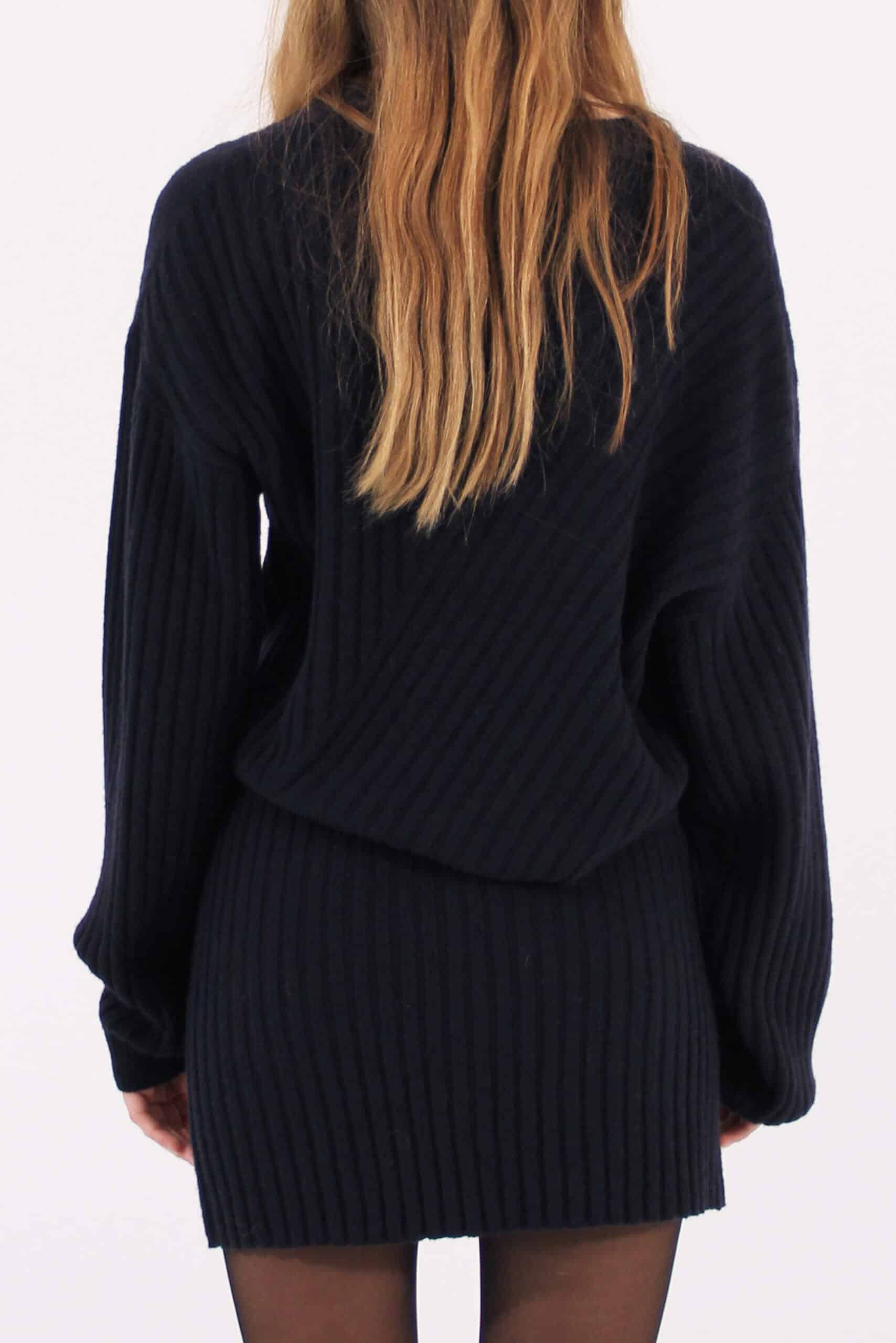 Designers-Remix_Carmen-Asymmetric-sweater_2