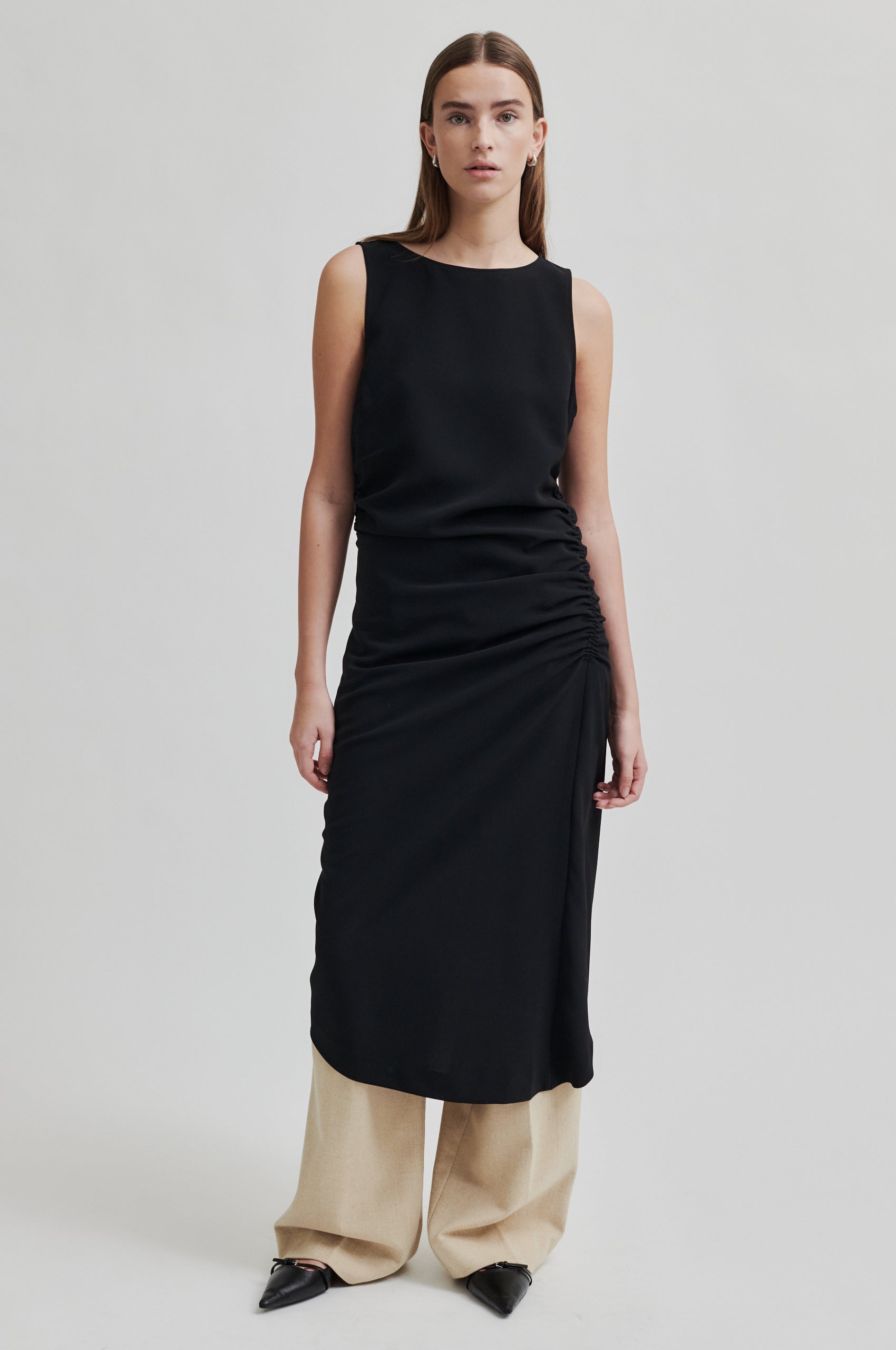Second-female_Angeles-Dress_1