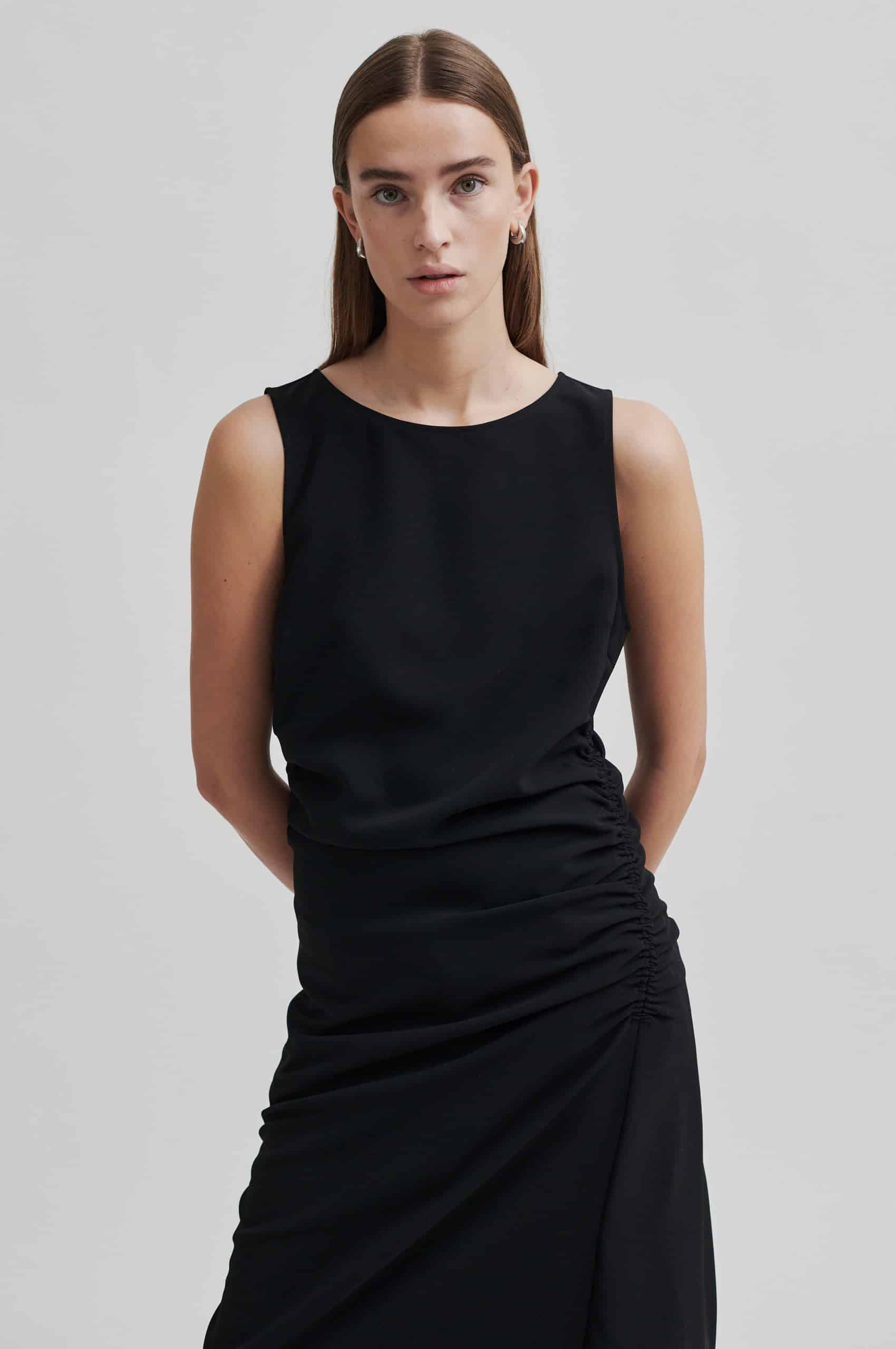Second-female_Angeles-Dress_2