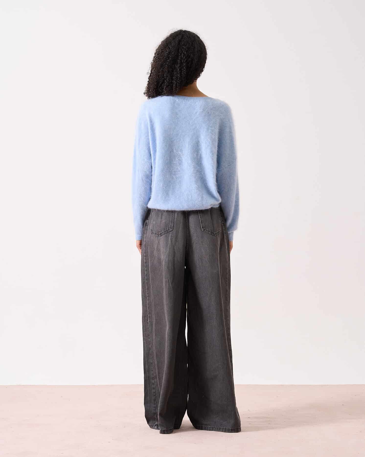 Absolut-cashmere_SOELI_Cloudyblue_4