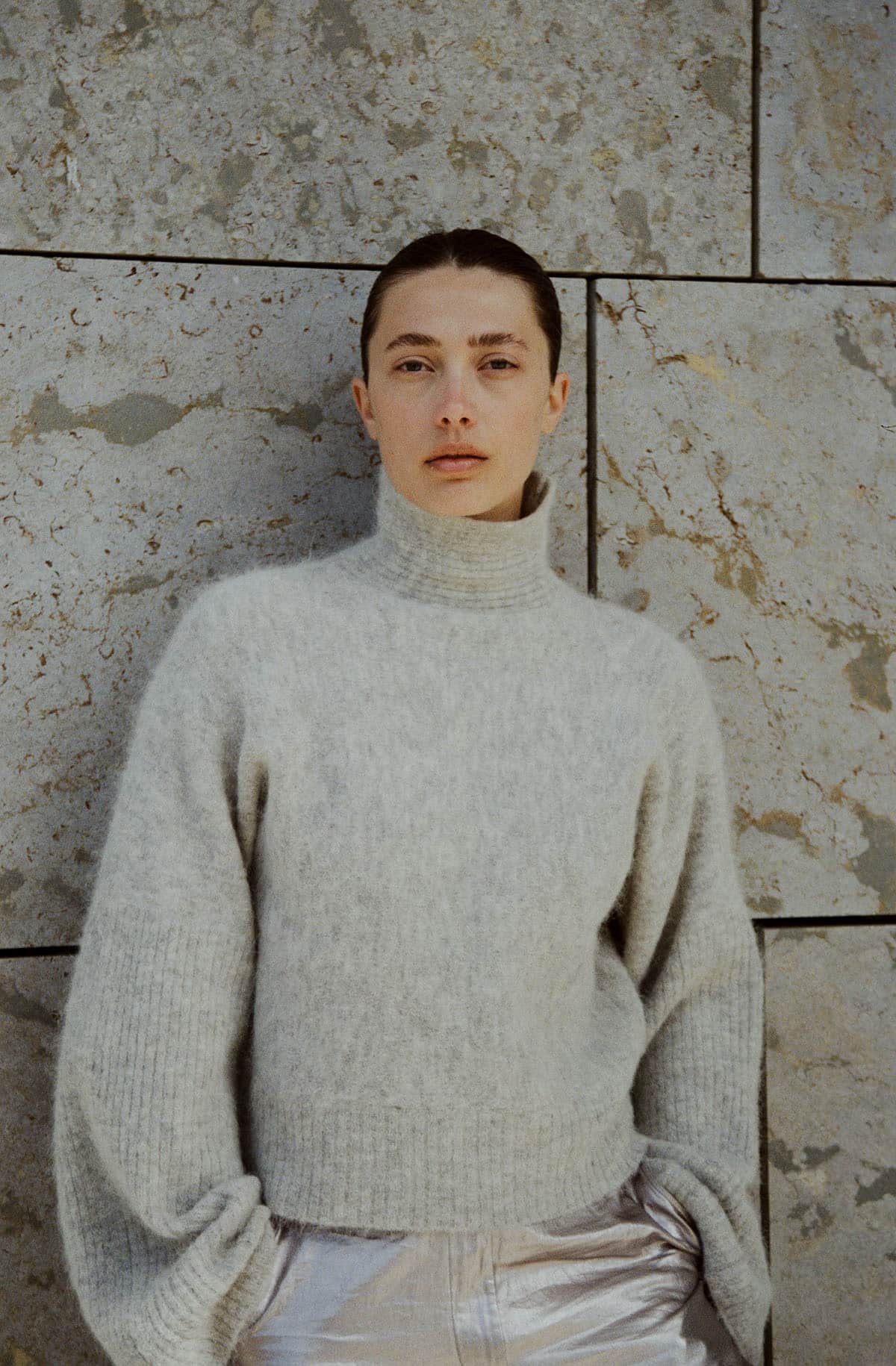 Rabens-Saloner_Hiam-sweater_grey_2