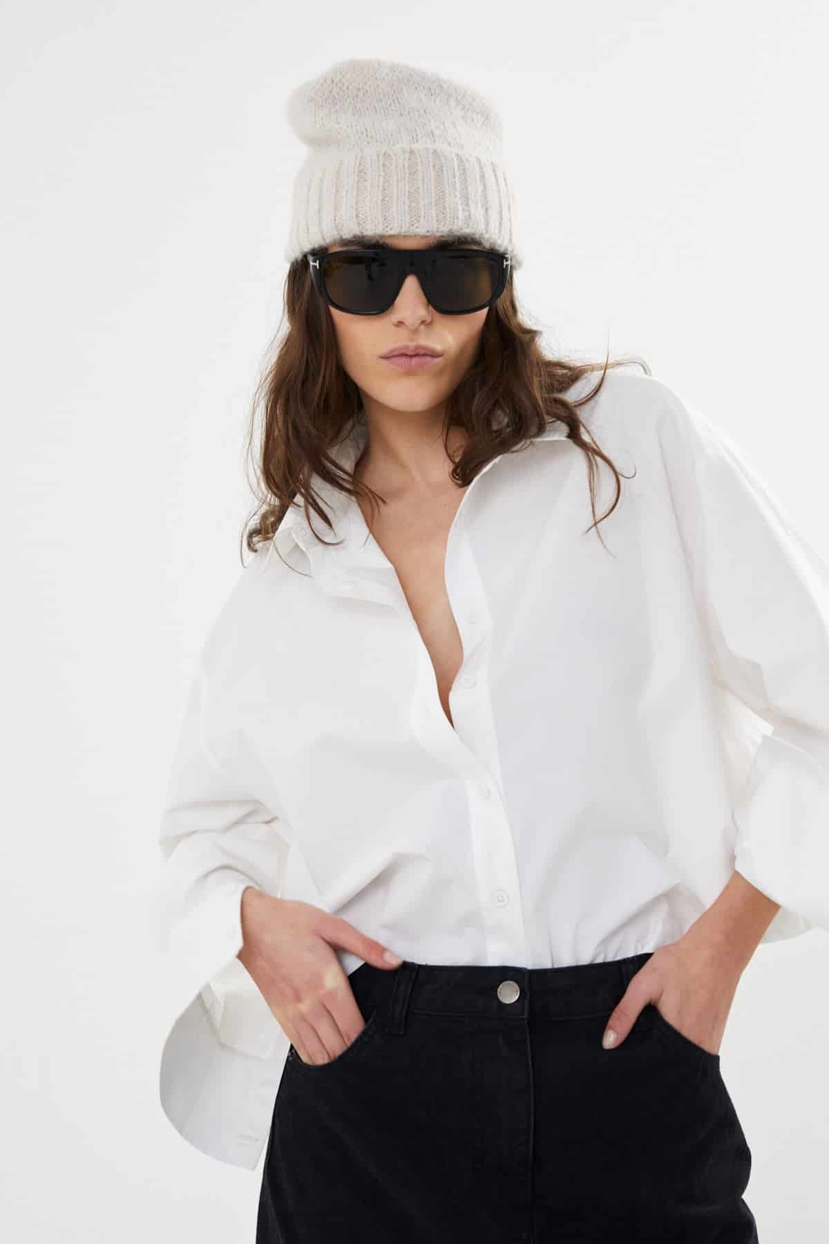 Rabens-Saloner_Majda_hat_1