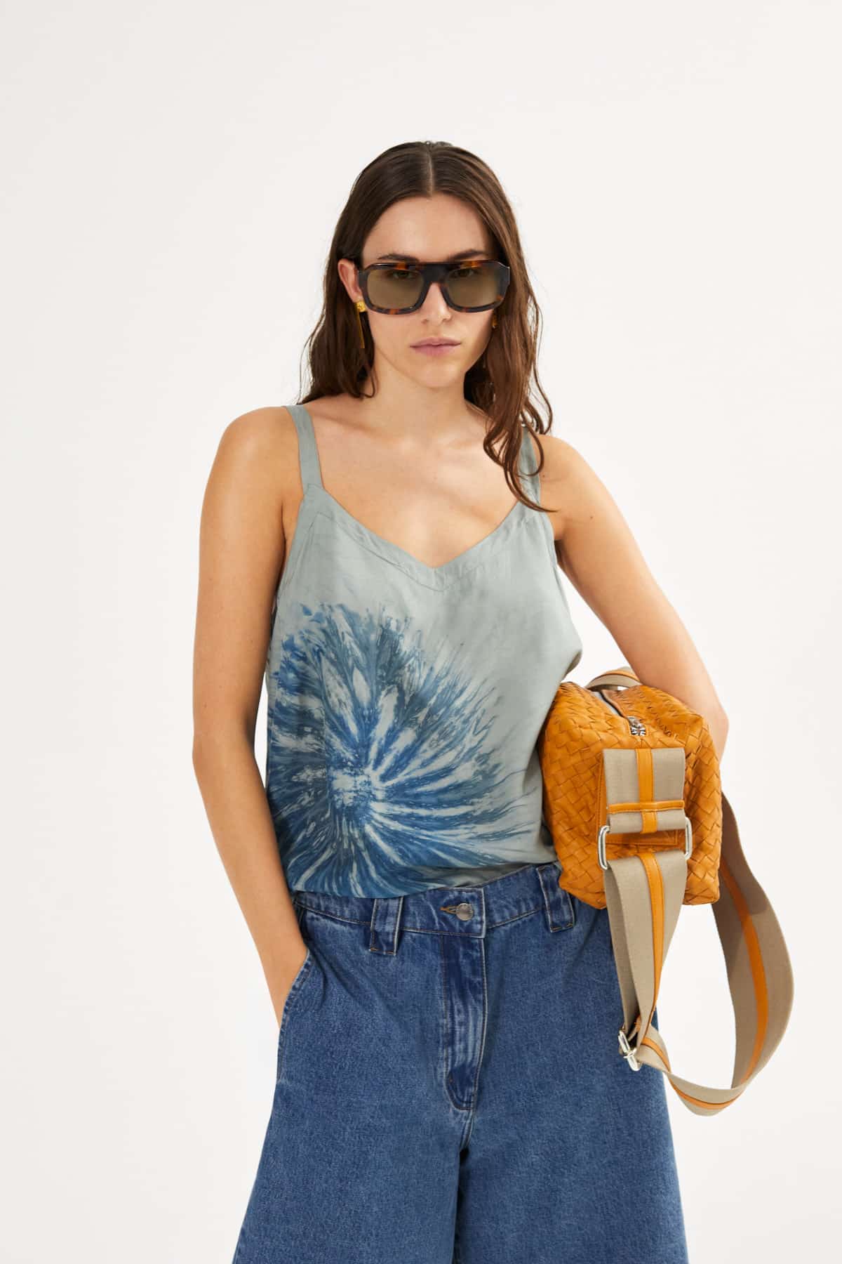 Rabens-Saloner_Raha-denim-short_2