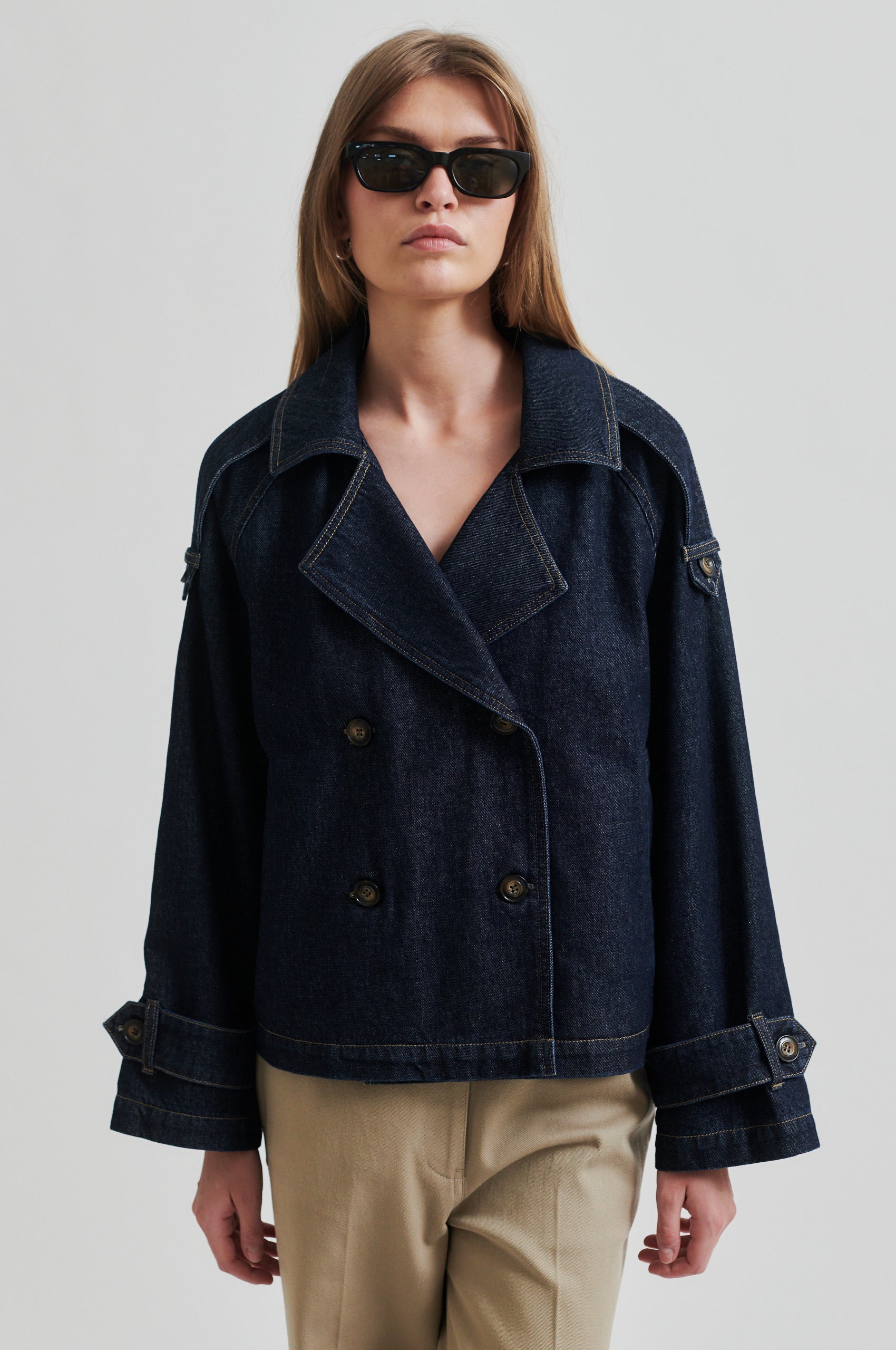Second-Female_Columbus-Trench-Jacket_1