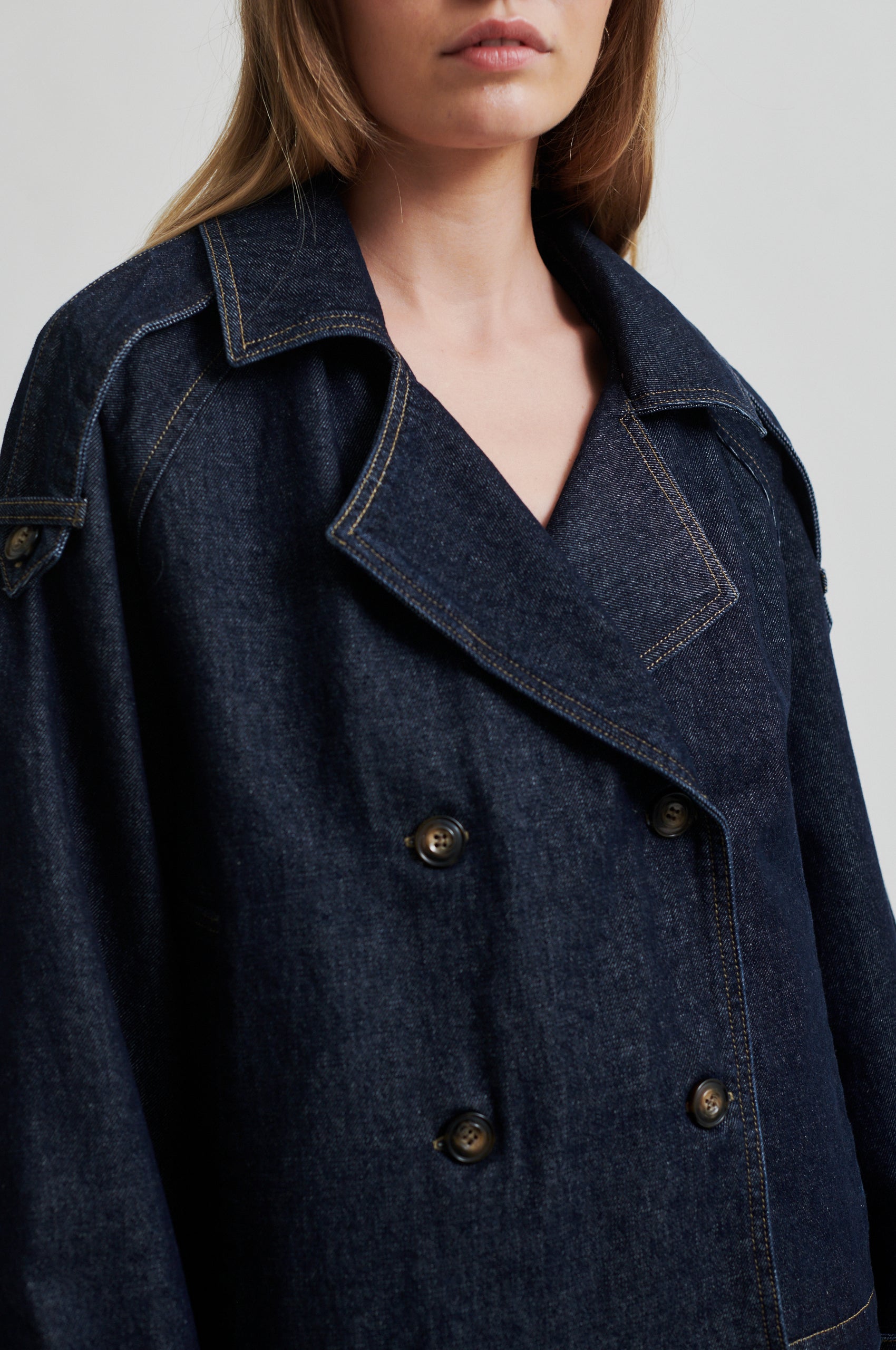 Second-Female_Columbus-Trench-Jacket_2
