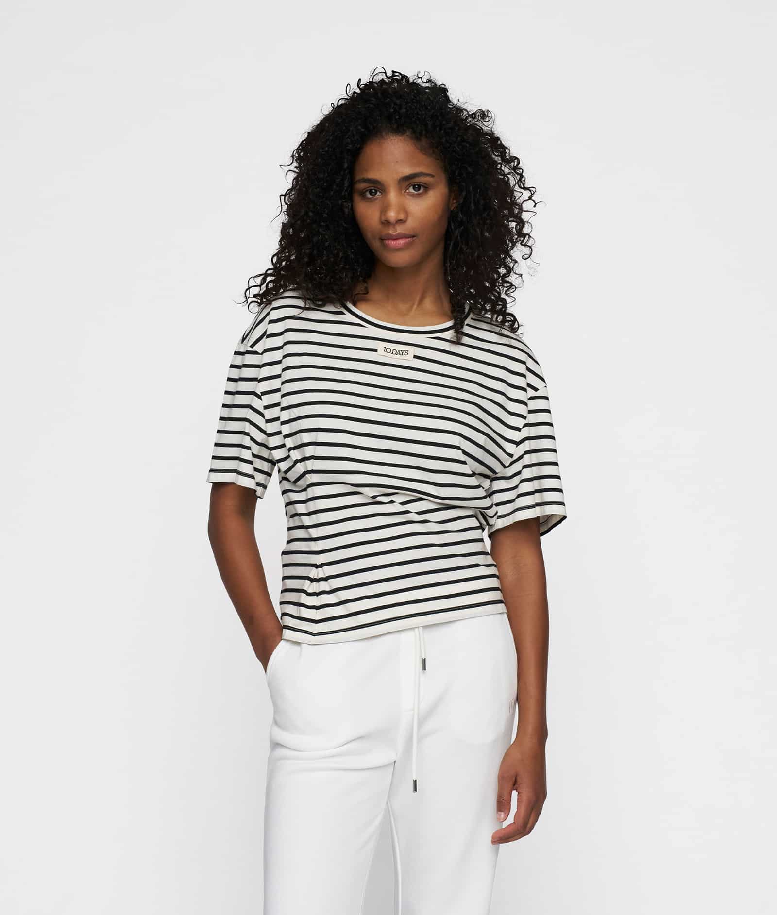 10DAYS_Shortsleeve-tee-smock_1