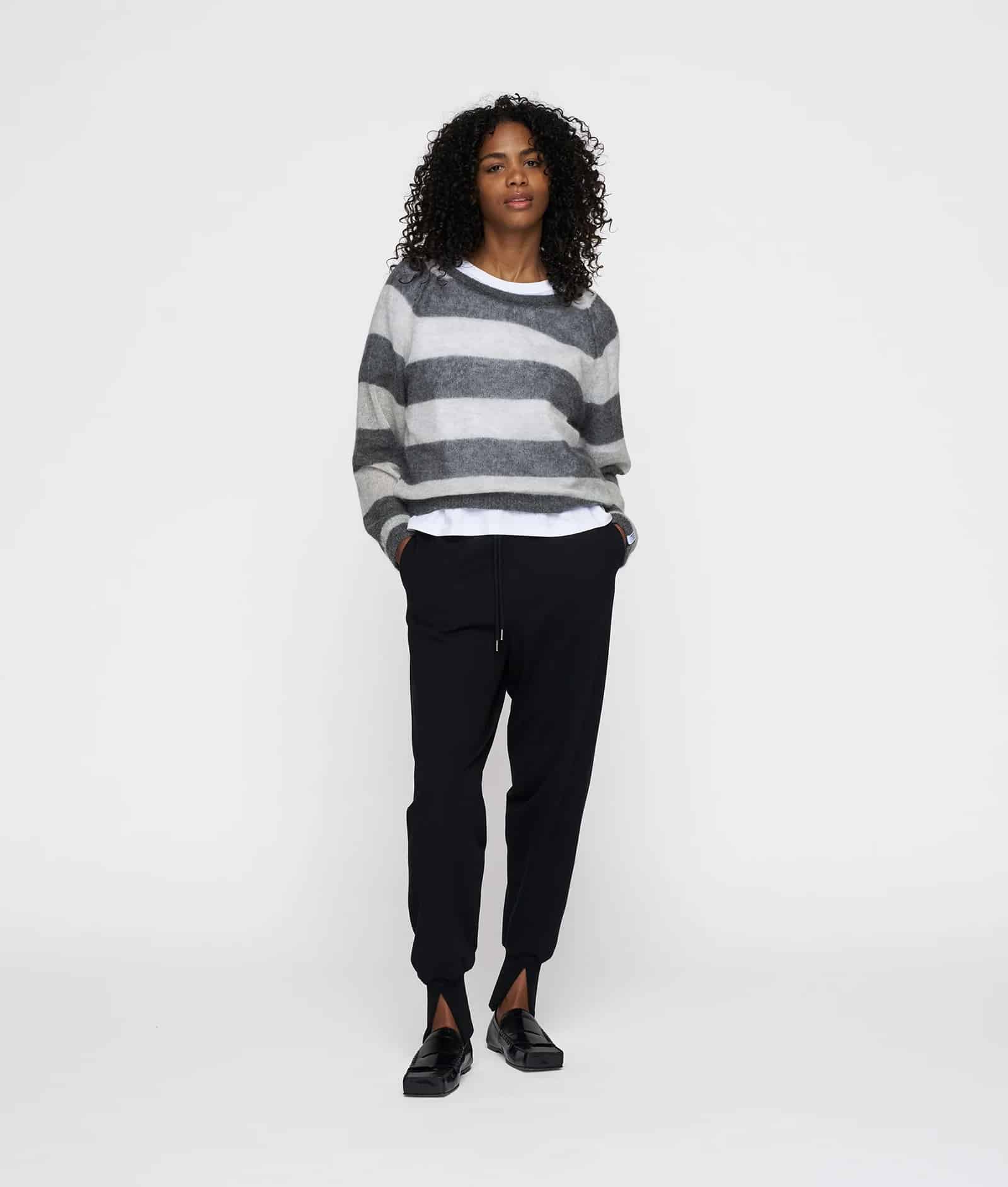 10DAYS_THIN-KNIT-SWEATER_1