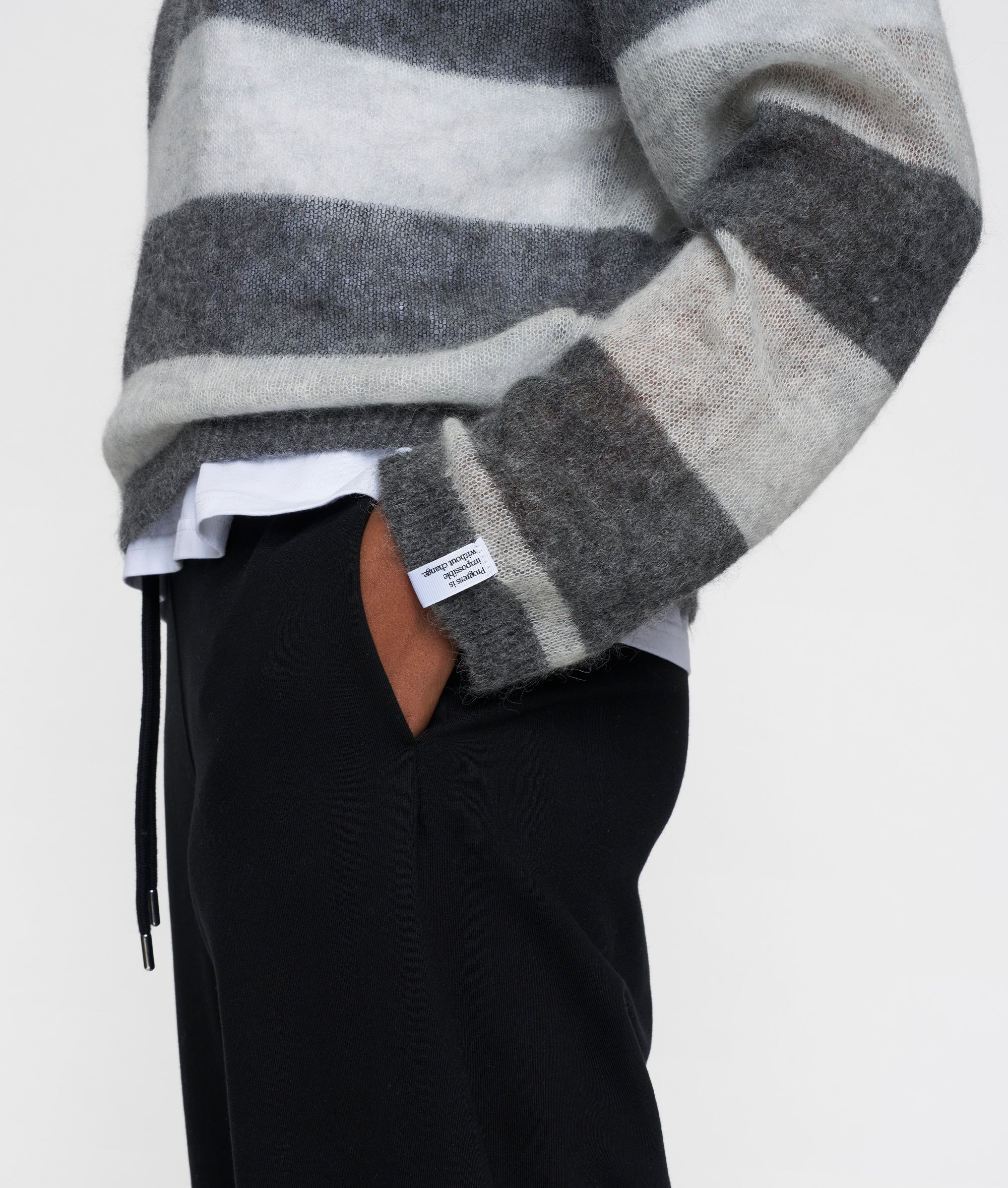 10DAYS_THIN-KNIT-SWEATER_4