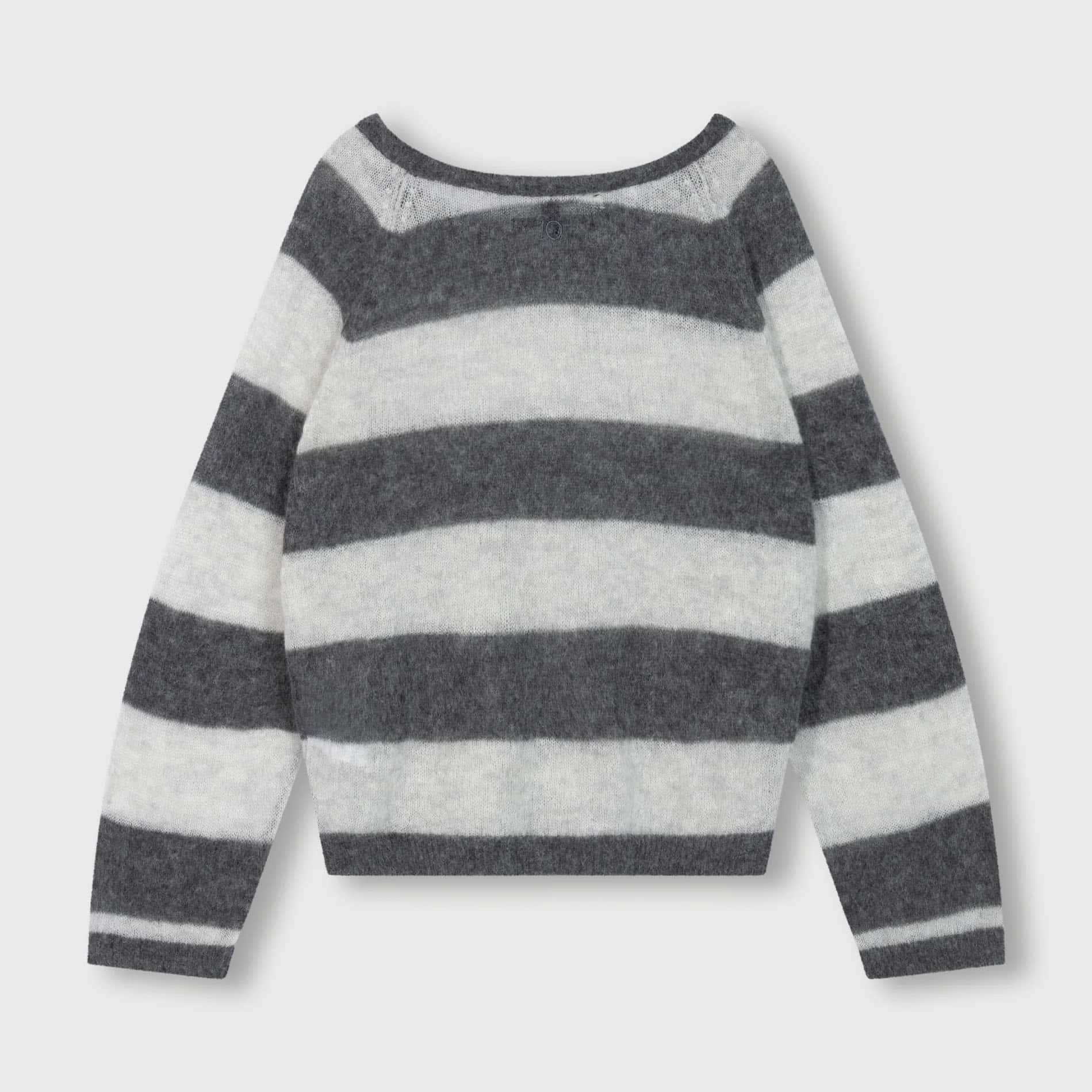 10DAYS_THIN-KNIT-SWEATER_8