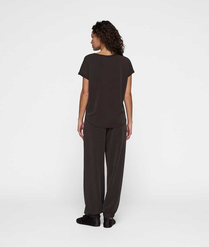 10DAYS_V-neck-tee-scuba_2