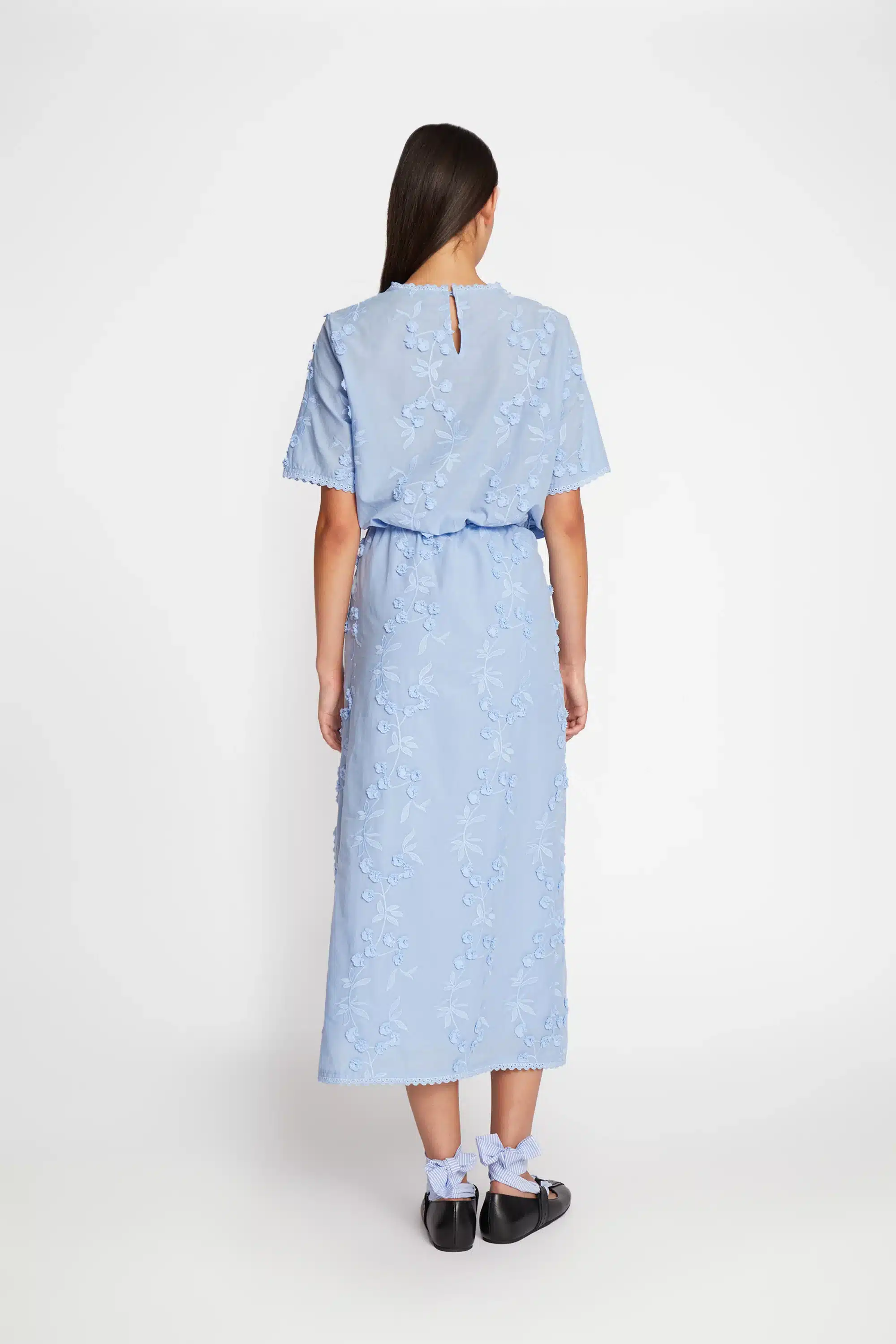 MUNTHE_UASTA_BLUE_4