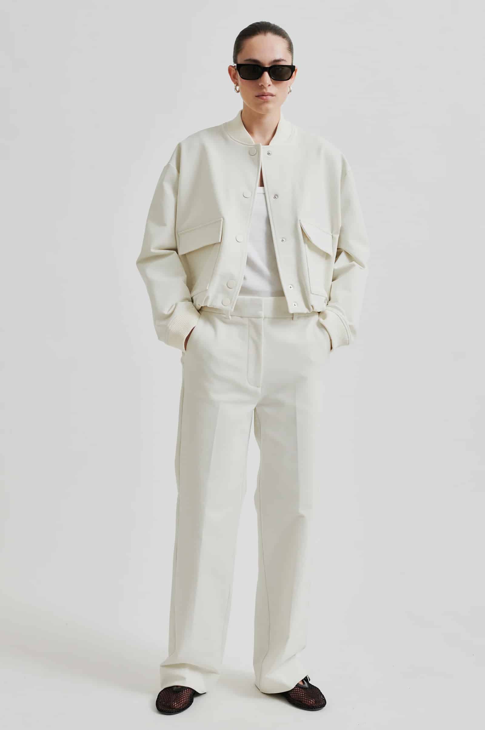 Second-Female_Lui-New-Trousers_3