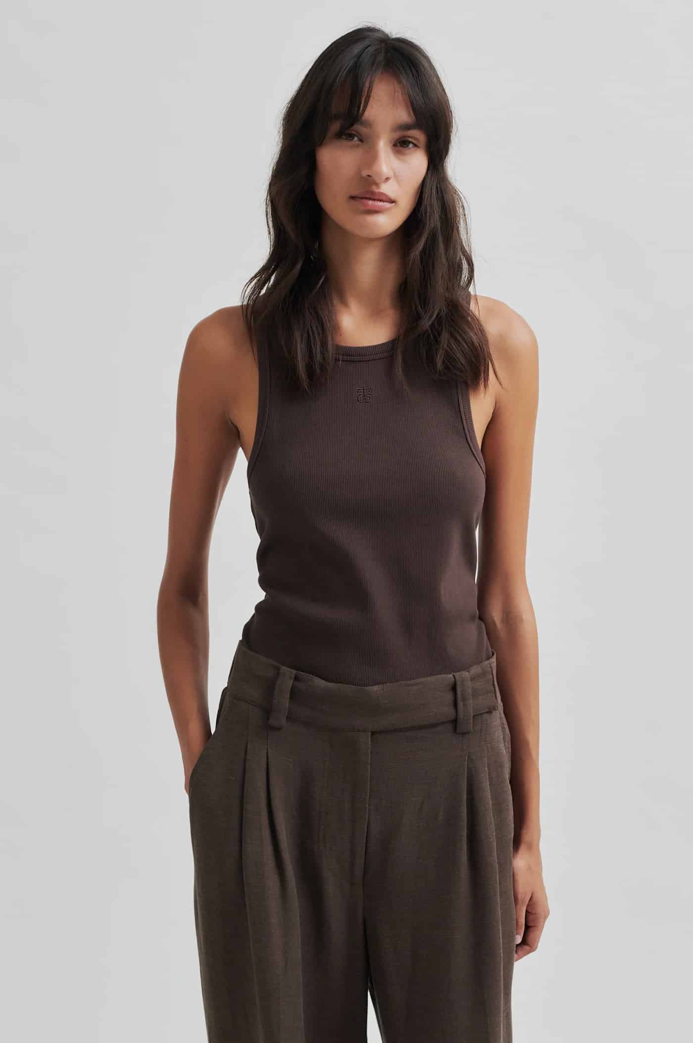 Second-Female_gelina-tank-top_1