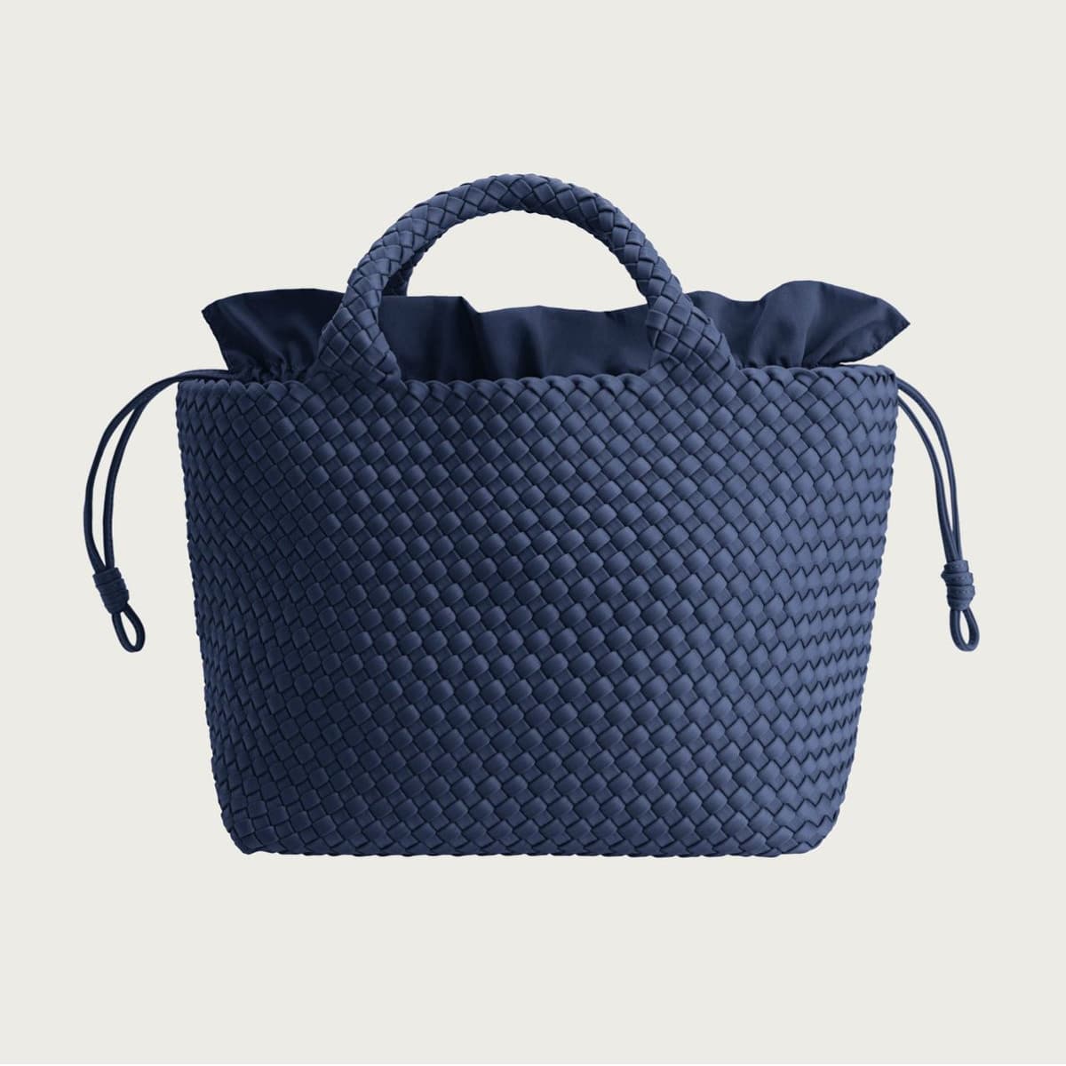 SERENADE_IN_INDIGO_MEDIUM_FRONT_WITHDUSTBAG Marrea Medium Serenade In Indigo