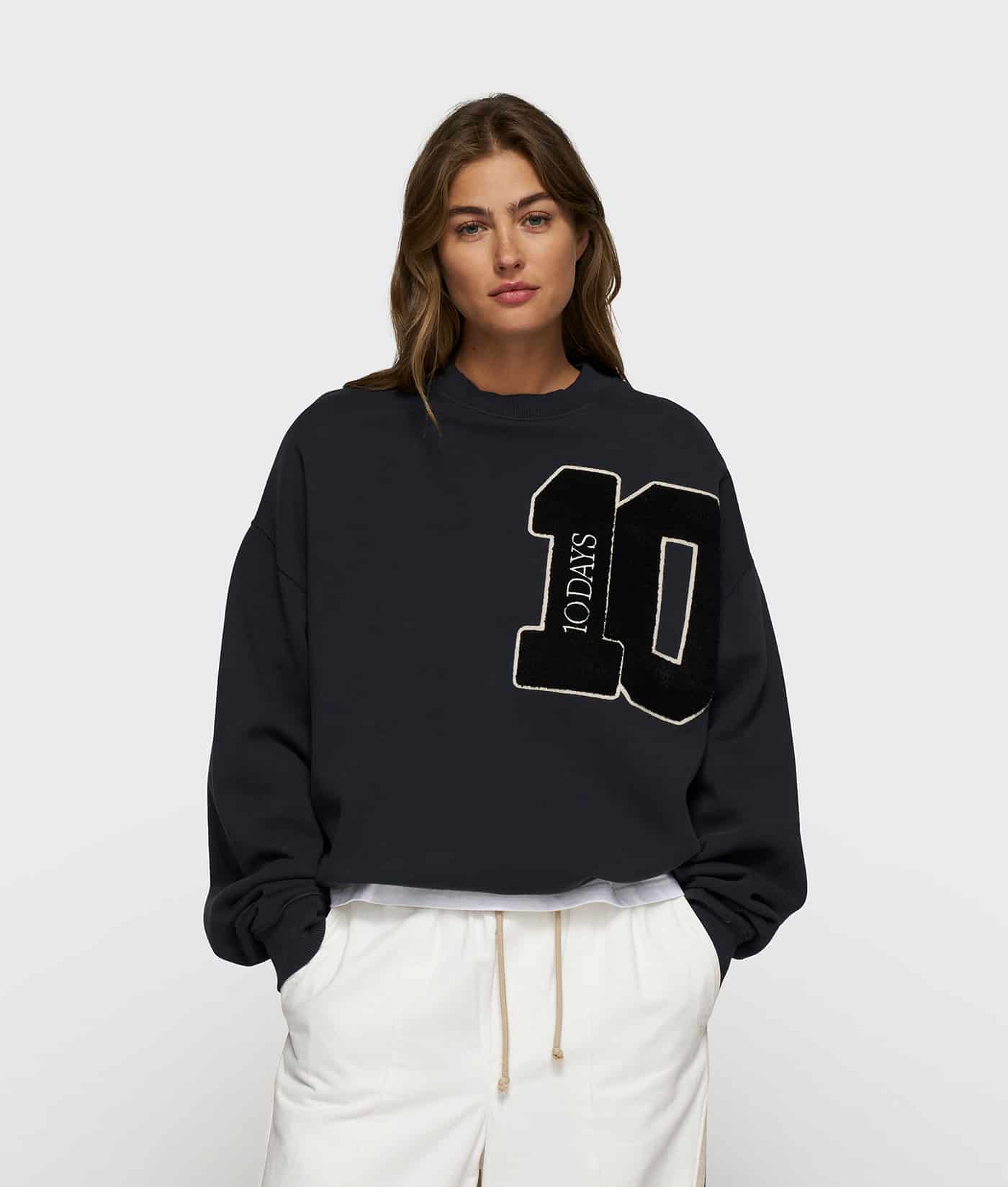 10DAYS_Baseball-sweater_10_1