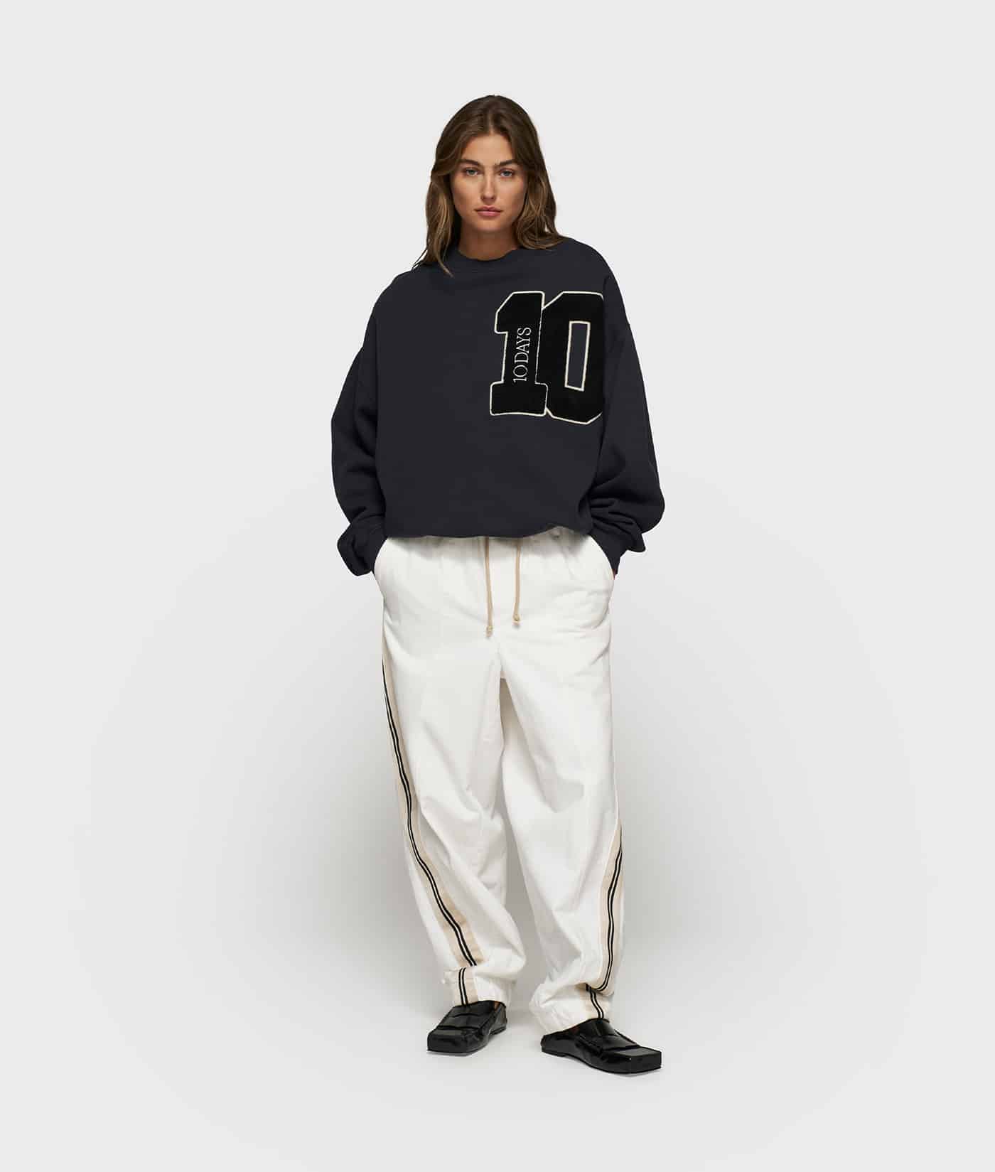 10DAYS_Baseball-sweater_10_2