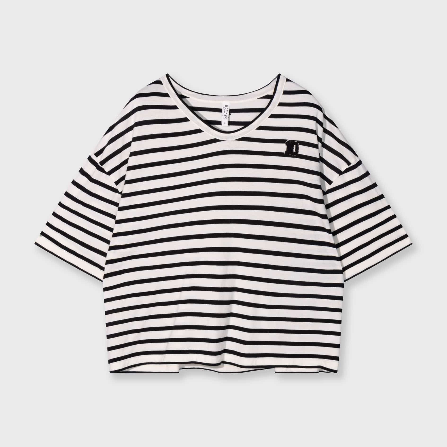 10DAYS_Boxy-V-neck-tee