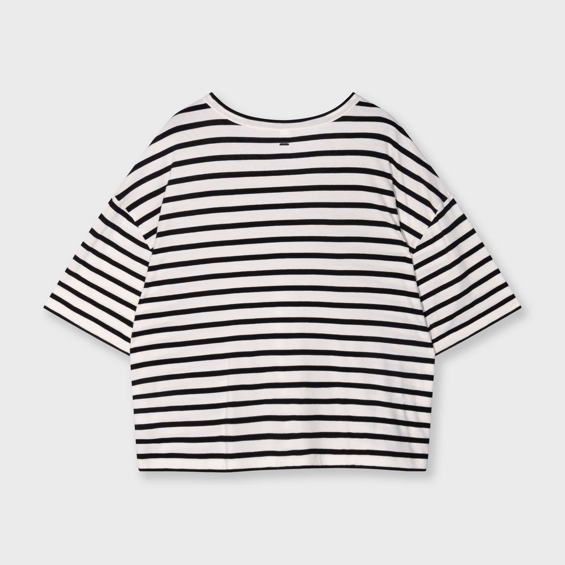 10DAYS_Boxy-V-neck-tee_8