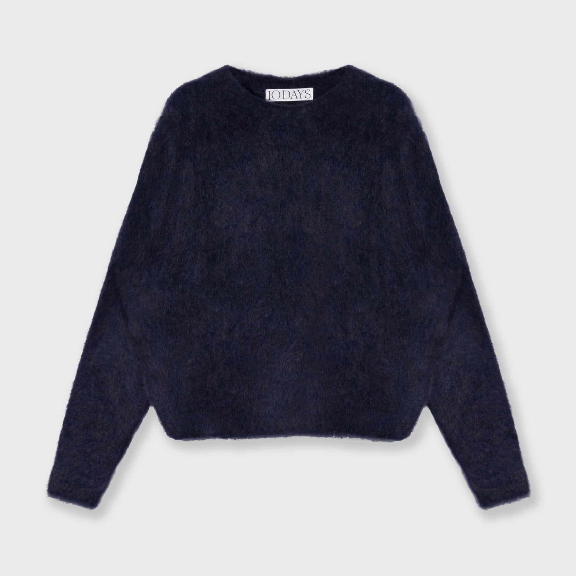 10DAYS_Hairy-Cropped-sweater
