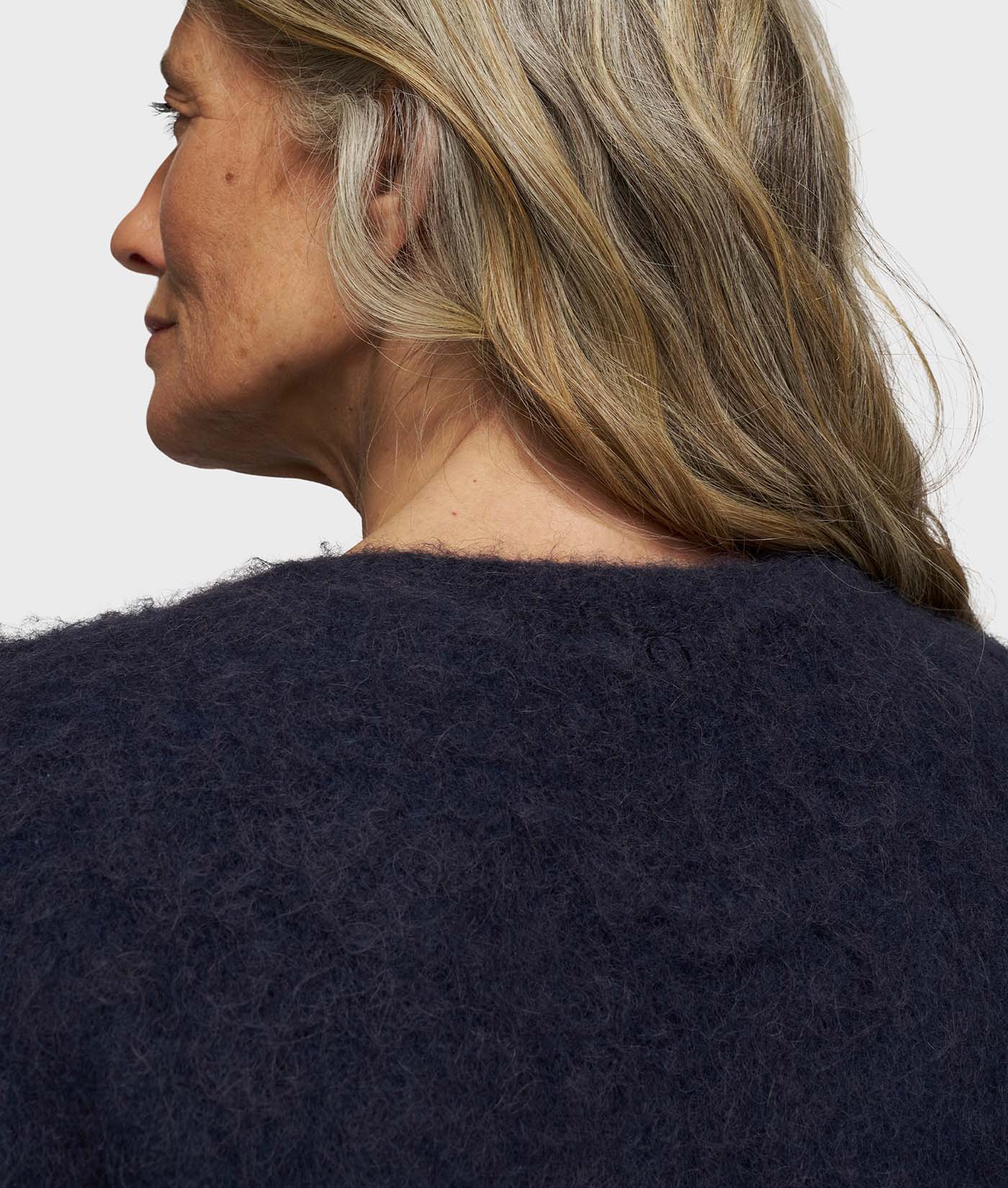 10DAYS_Hairy-Cropped-sweater_3