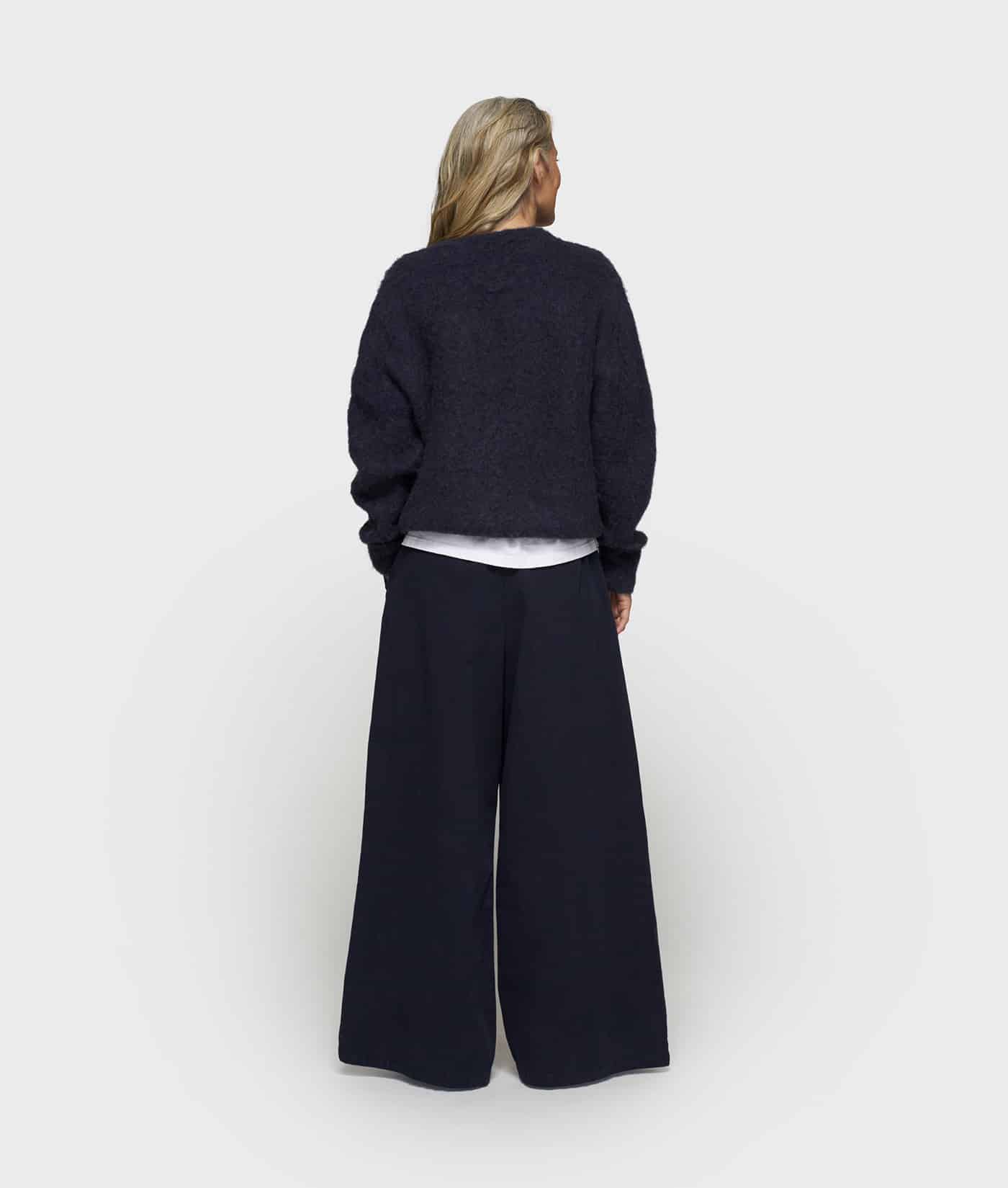 10DAYS_Hairy-Cropped-sweater_7