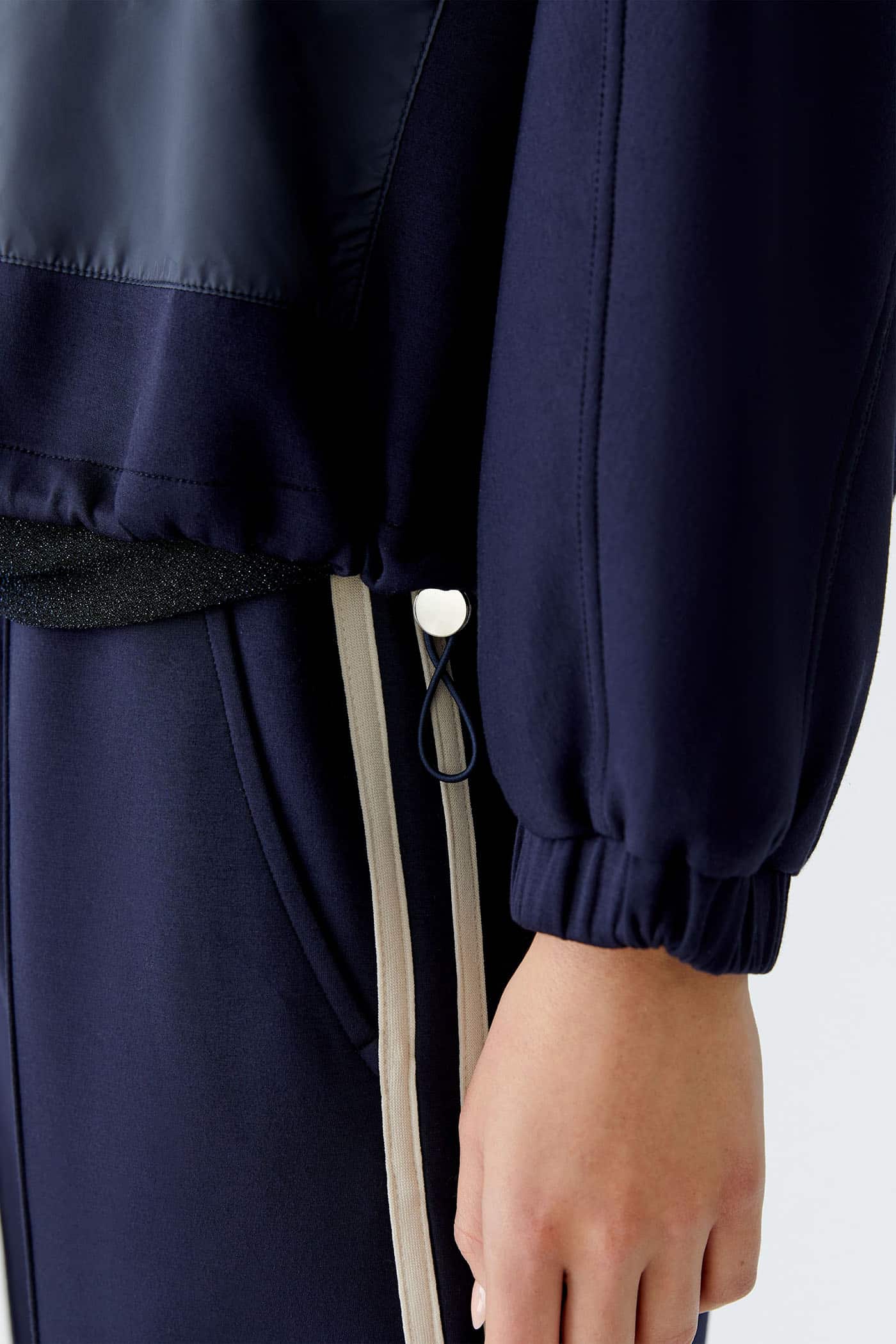 Oui_Scuba-jacket-dark-blue_6