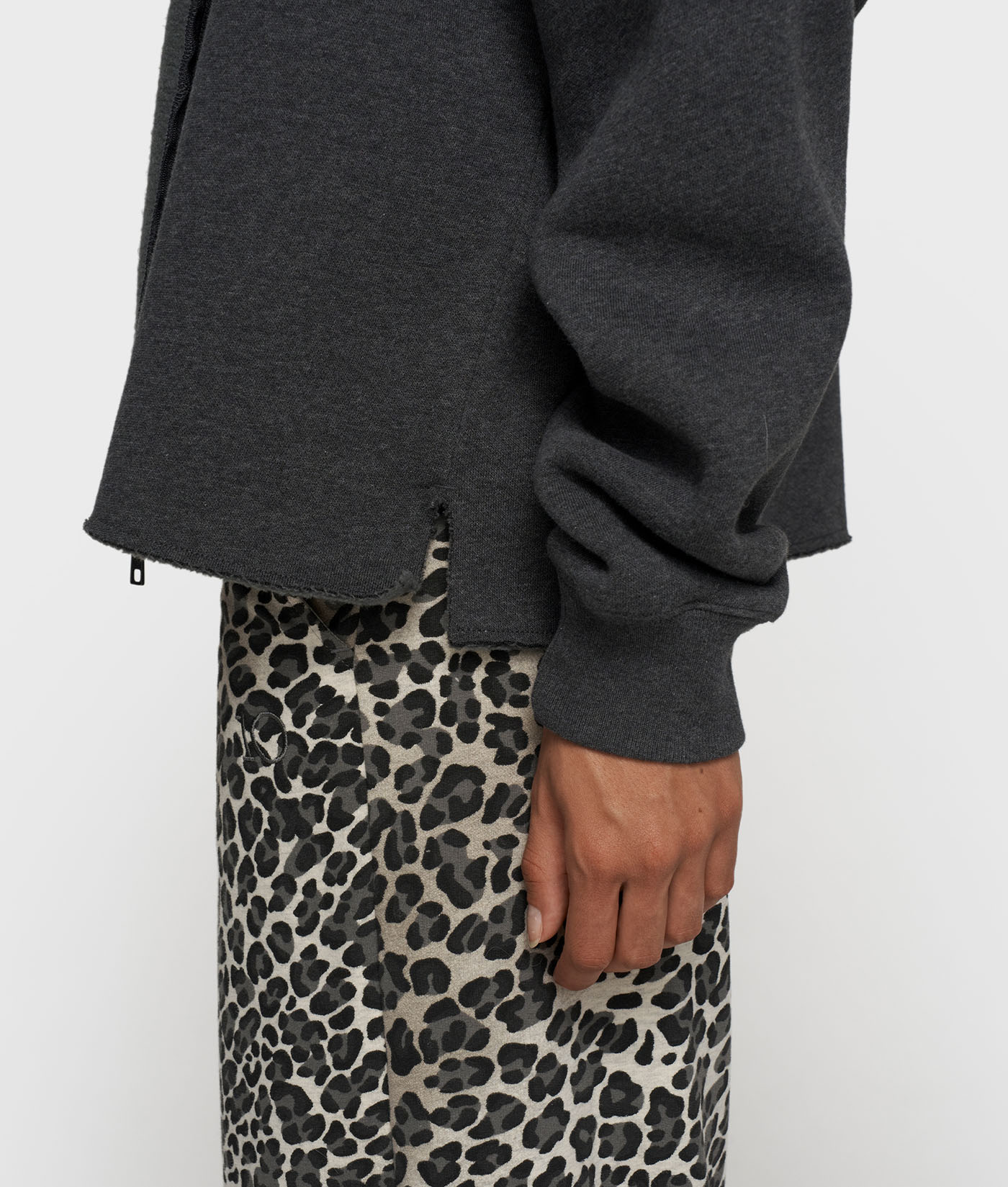 10DAYS_Statement-zip-hoodie_4