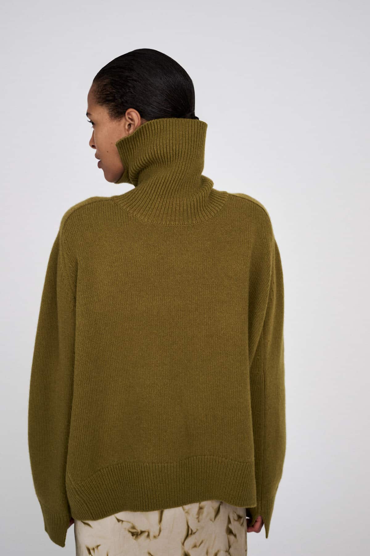 Rabens-Saloner_Celly-sweater_6
