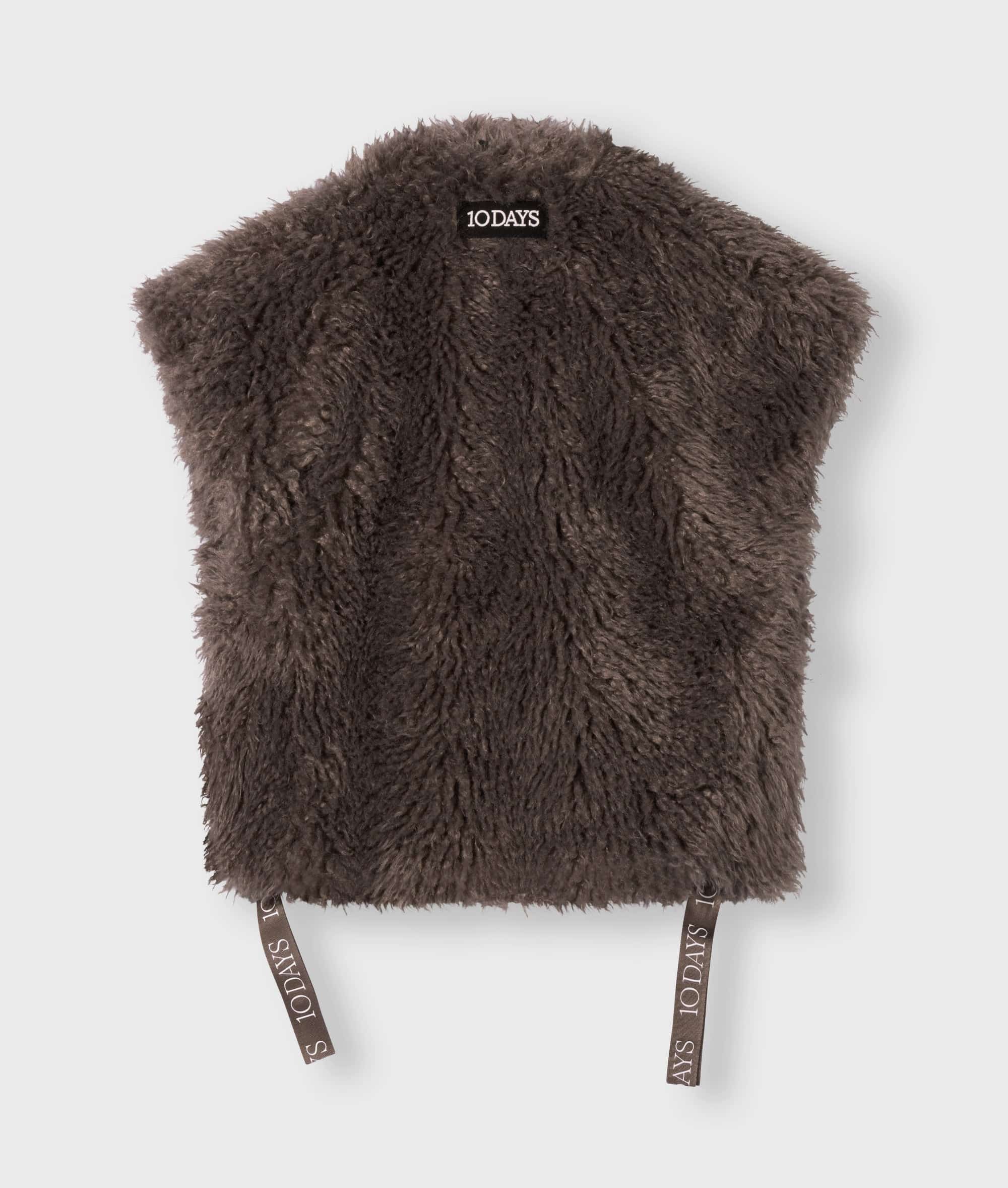 10DAYS_Bobbie-gilet_8