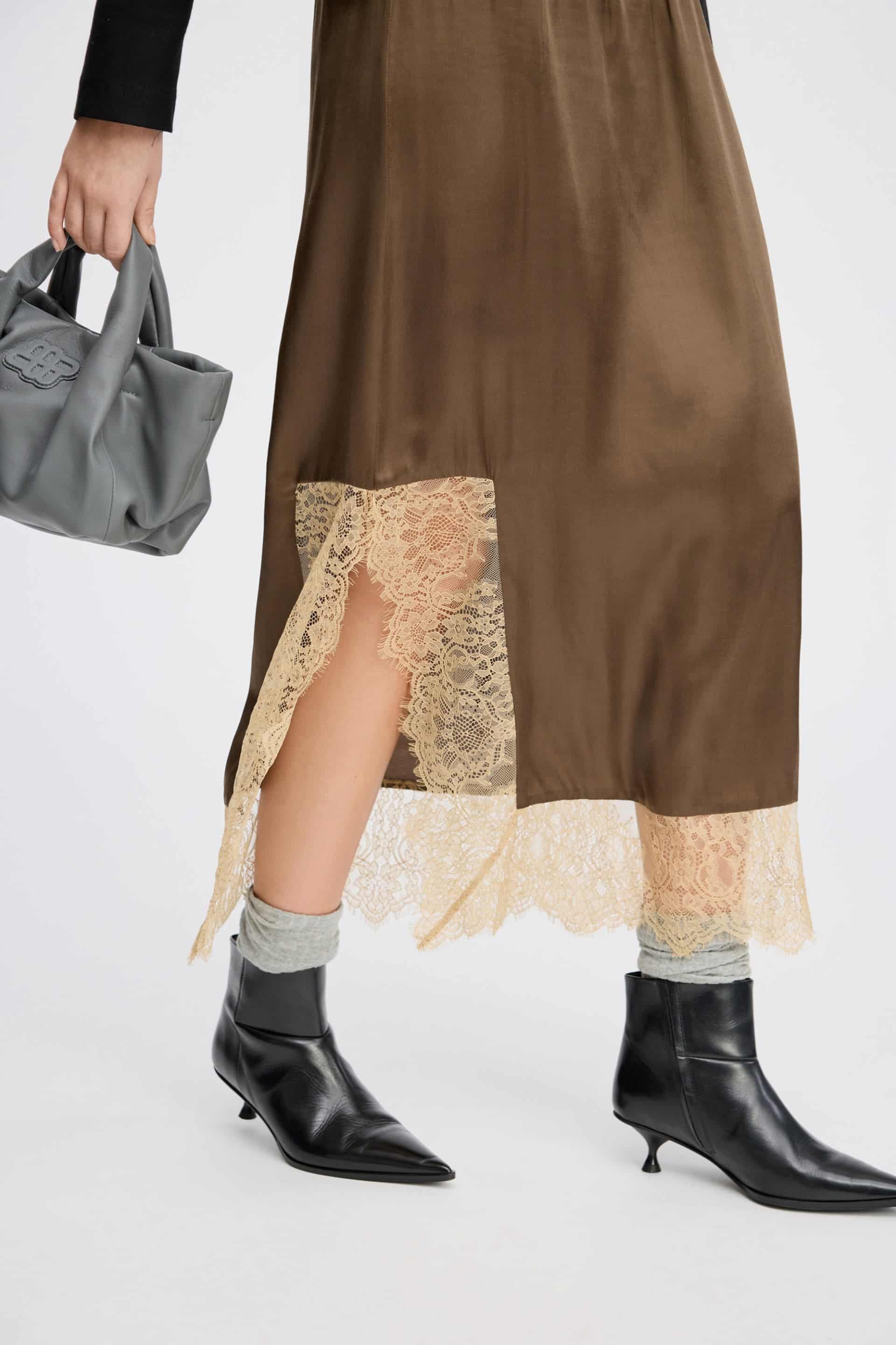 Munthe_RAVN-Skirt_5