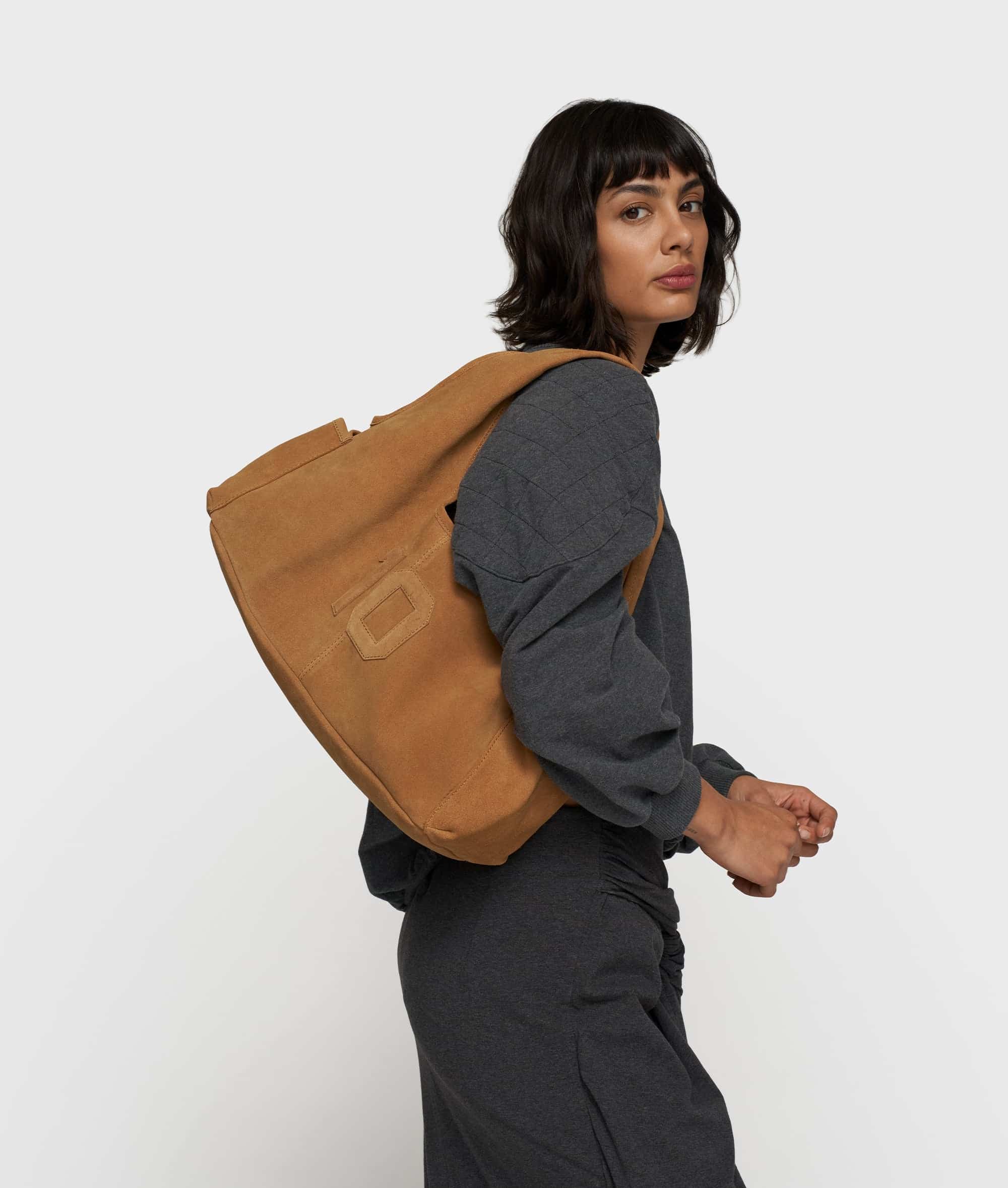 10DAYS_Suede-Shoulder-bag_3