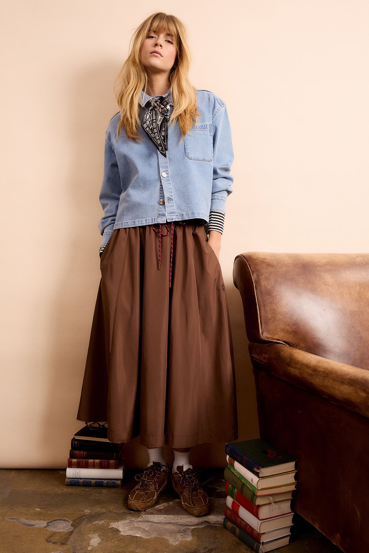 Oui_Skirt-Nylon_brown_3