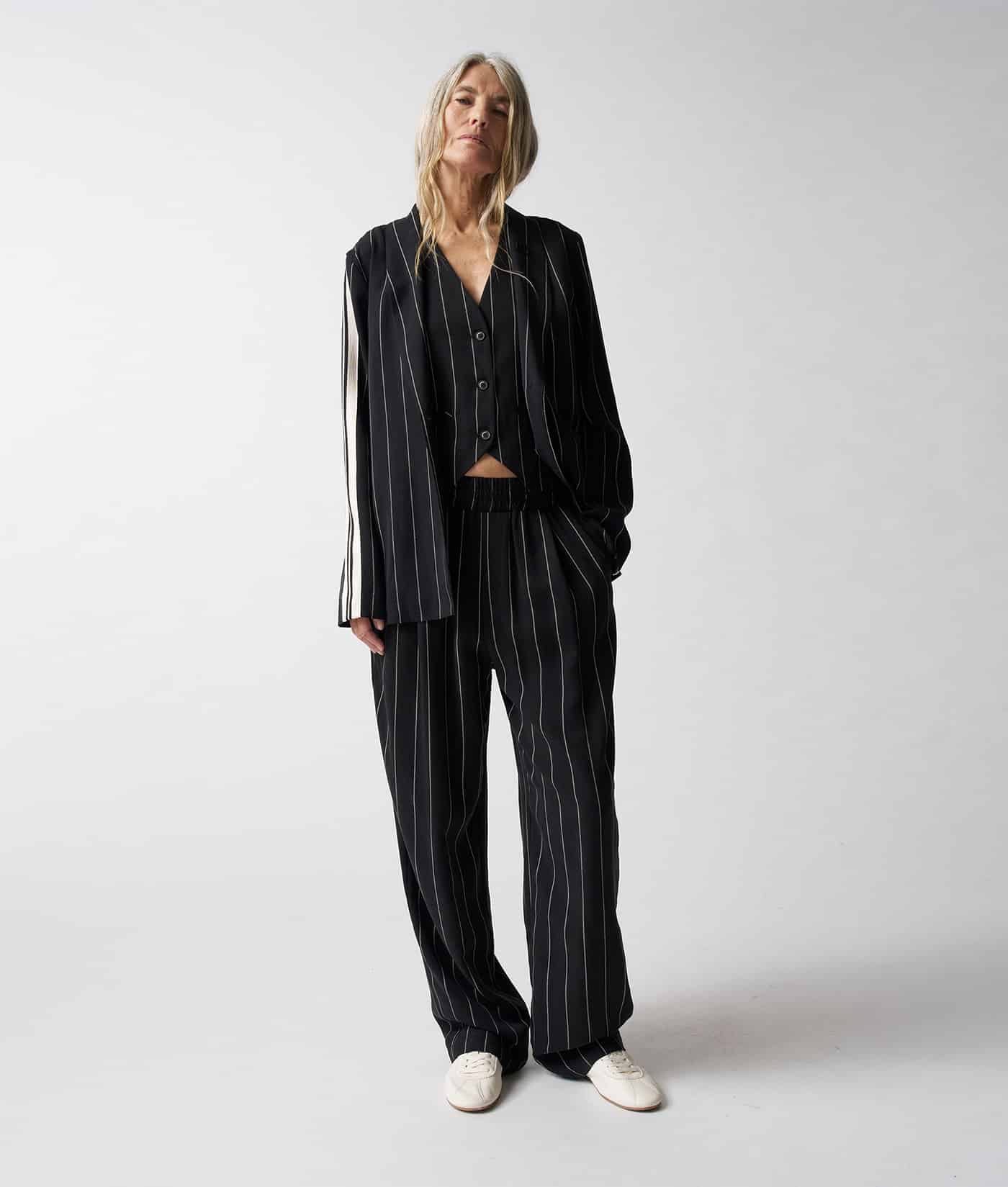 10DAYS_Flowy-pants-pinstripe_3