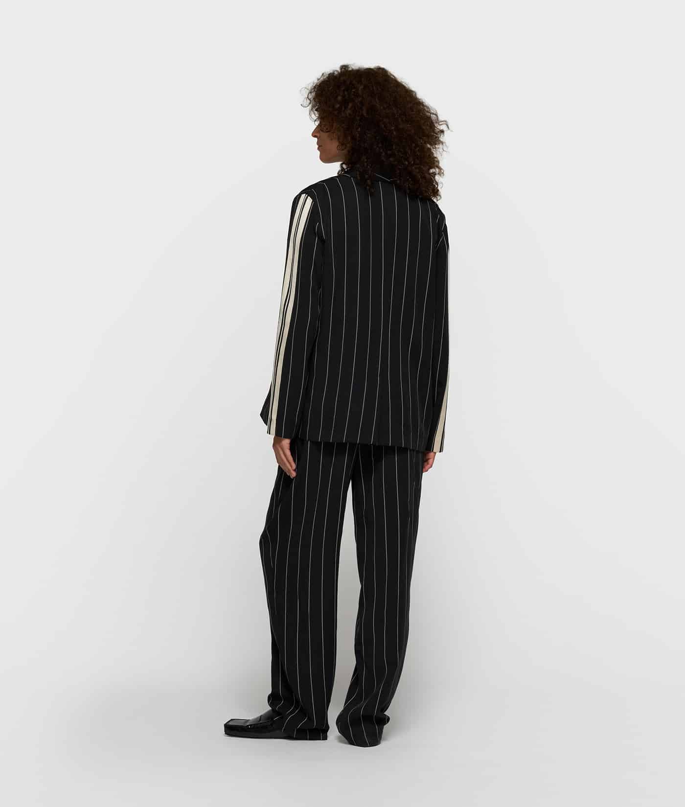 10DAYS_Flowy-pants-pinstripe_8