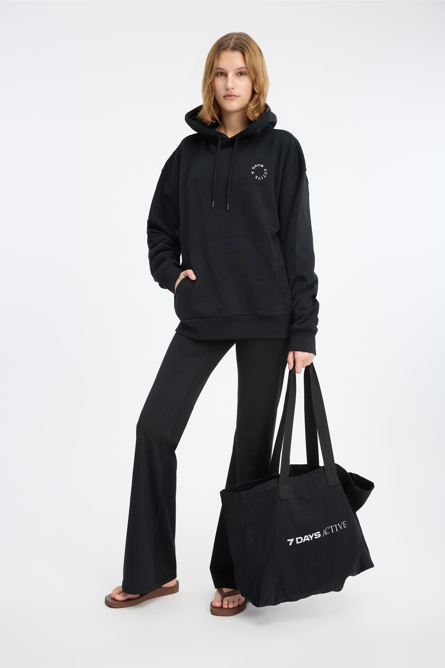 7DAYS_BOOTCUT_Signature_Tights-Black_4