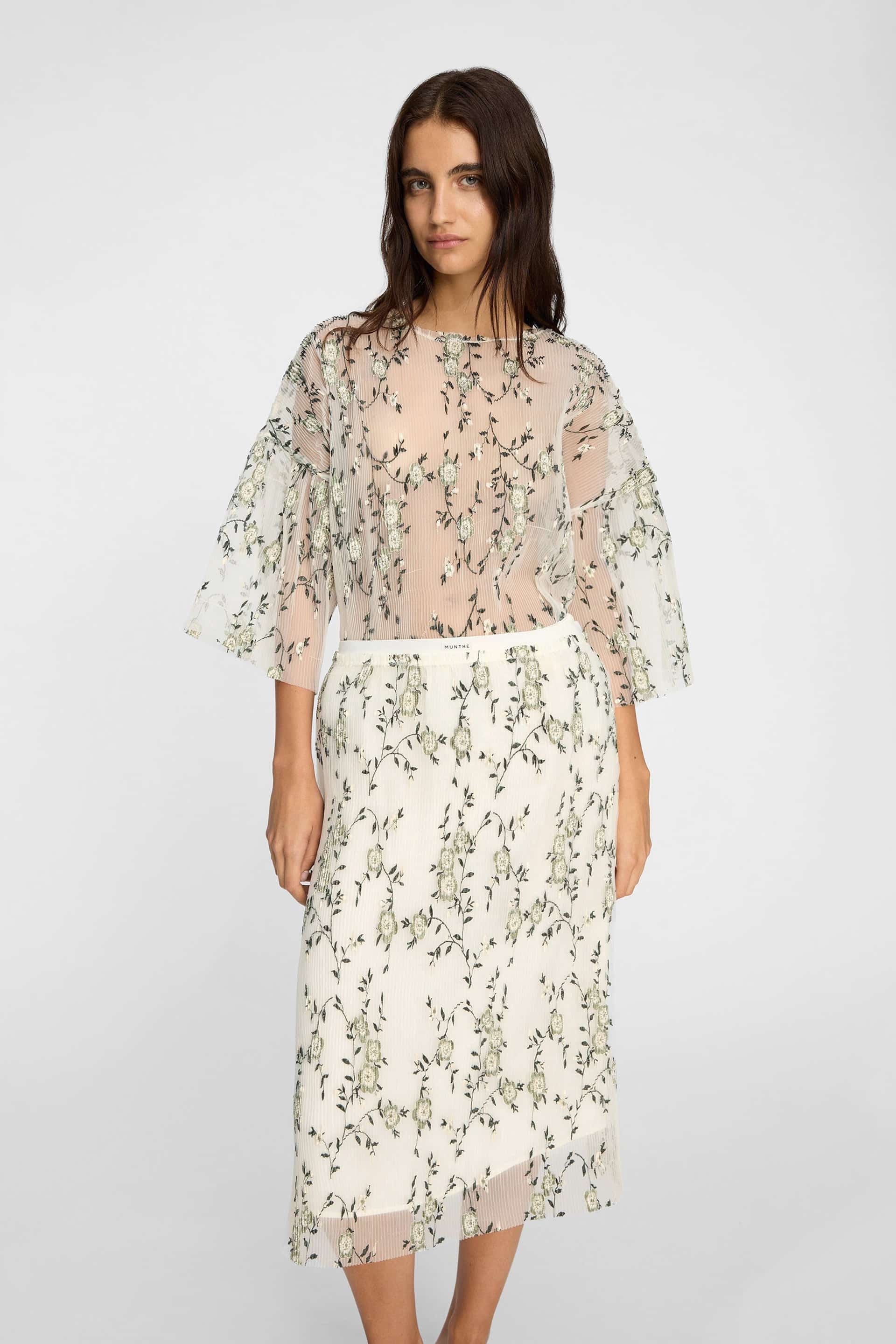 MUNTHE_BARIAH-skirt_3