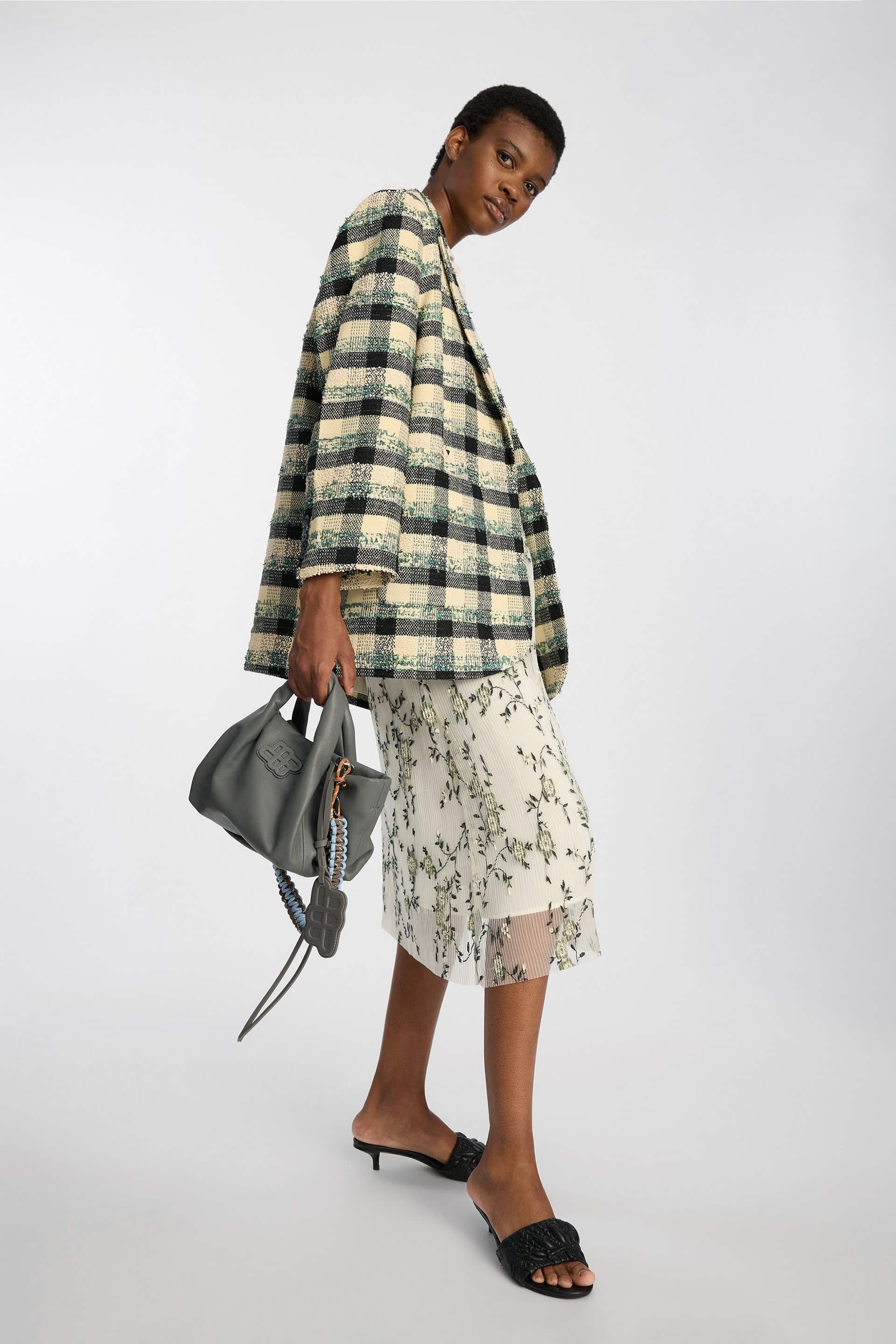 MUNTHE_BARIAH-skirt_5