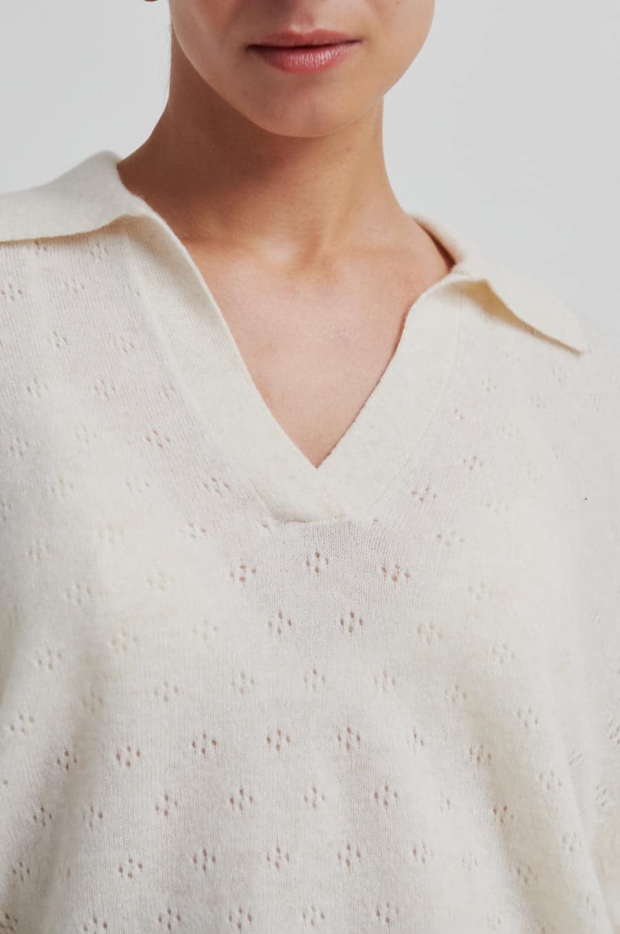 SecondFemale_AMALA-KNIT_2