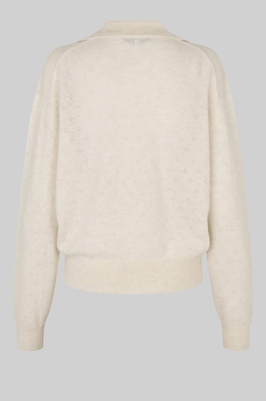 SecondFemale_AMALA-KNIT_8