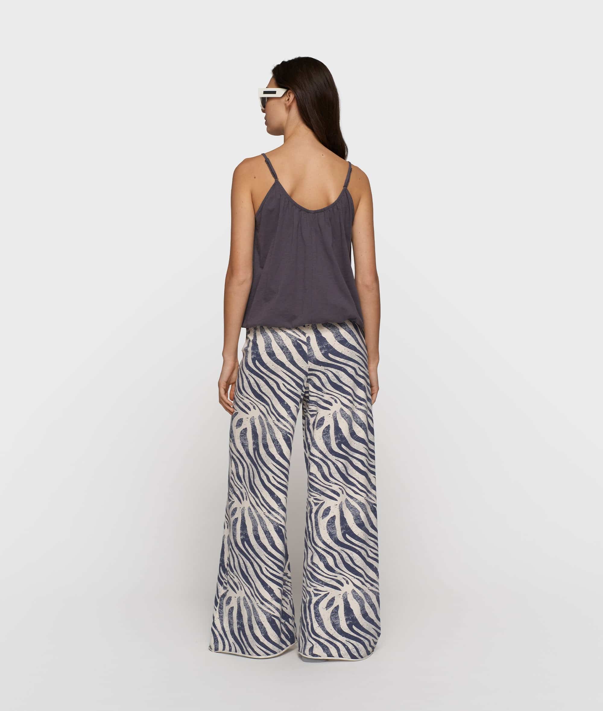 10DAYS_Top_Gathered_neck_Blue_7