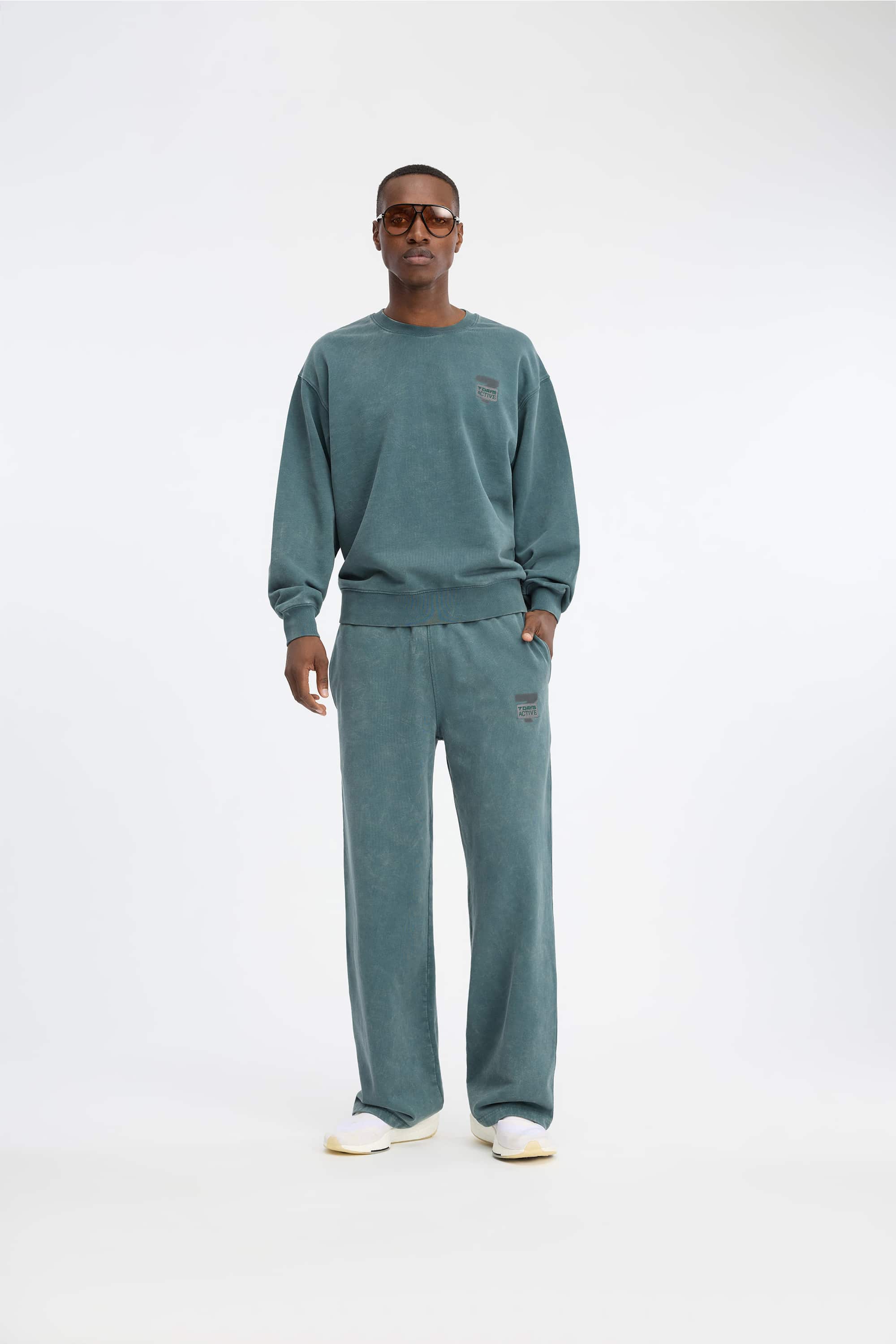 2621121 - Regular Crewneck - 065 Dusty Green - Extra 6