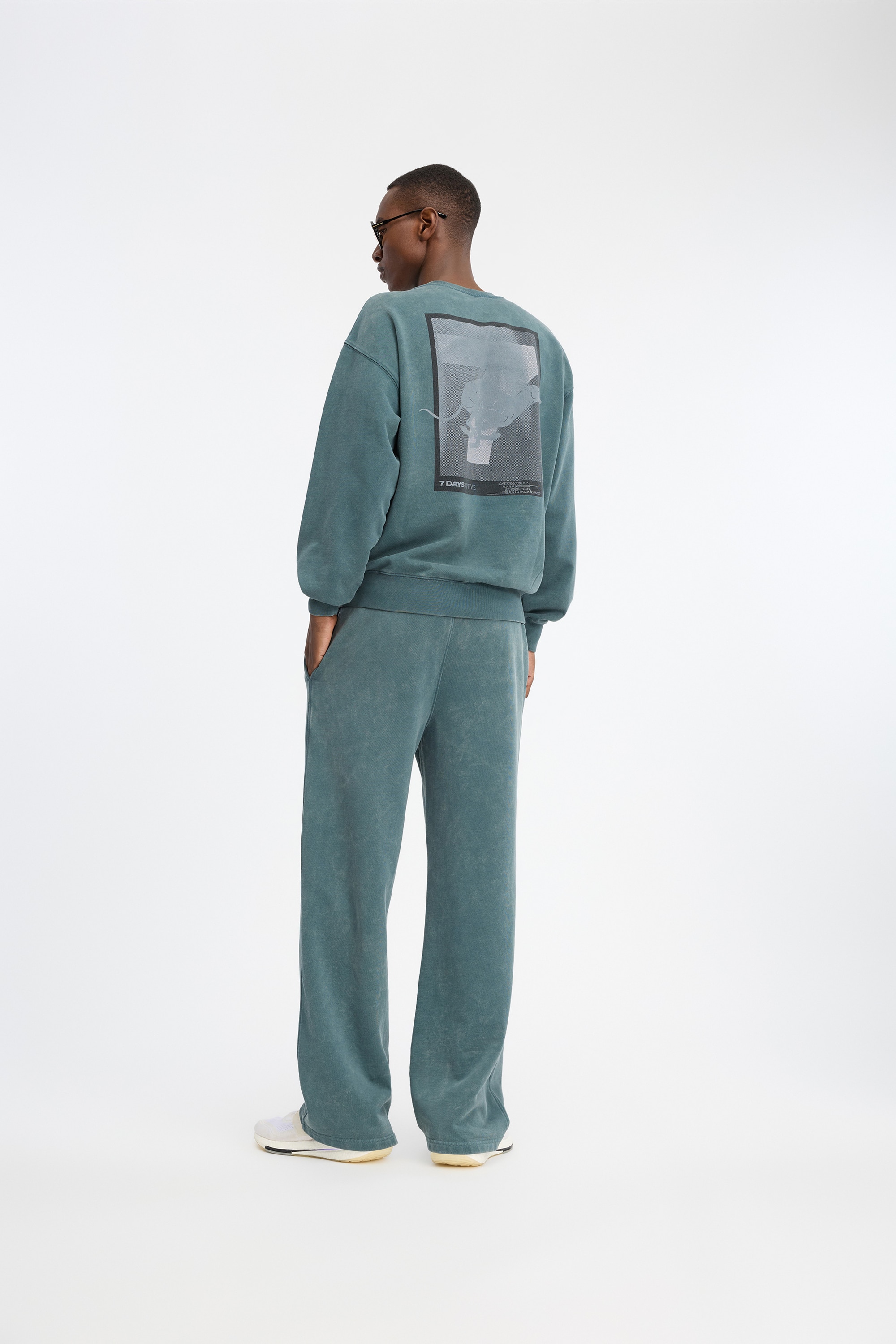 2621121 - Regular Crewneck - 065 Dusty Green - Extra 7
