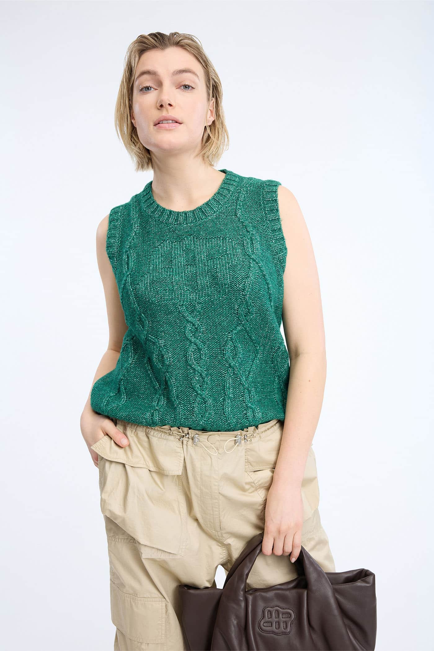 Munthe_NOEY-vest_1