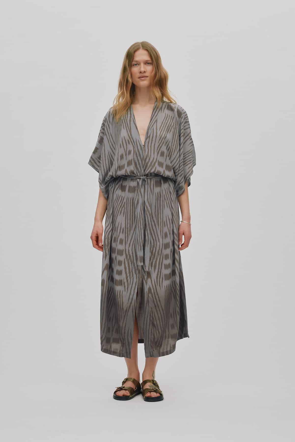RabensSaloner_Alesandra_Ikat_Kimono_4